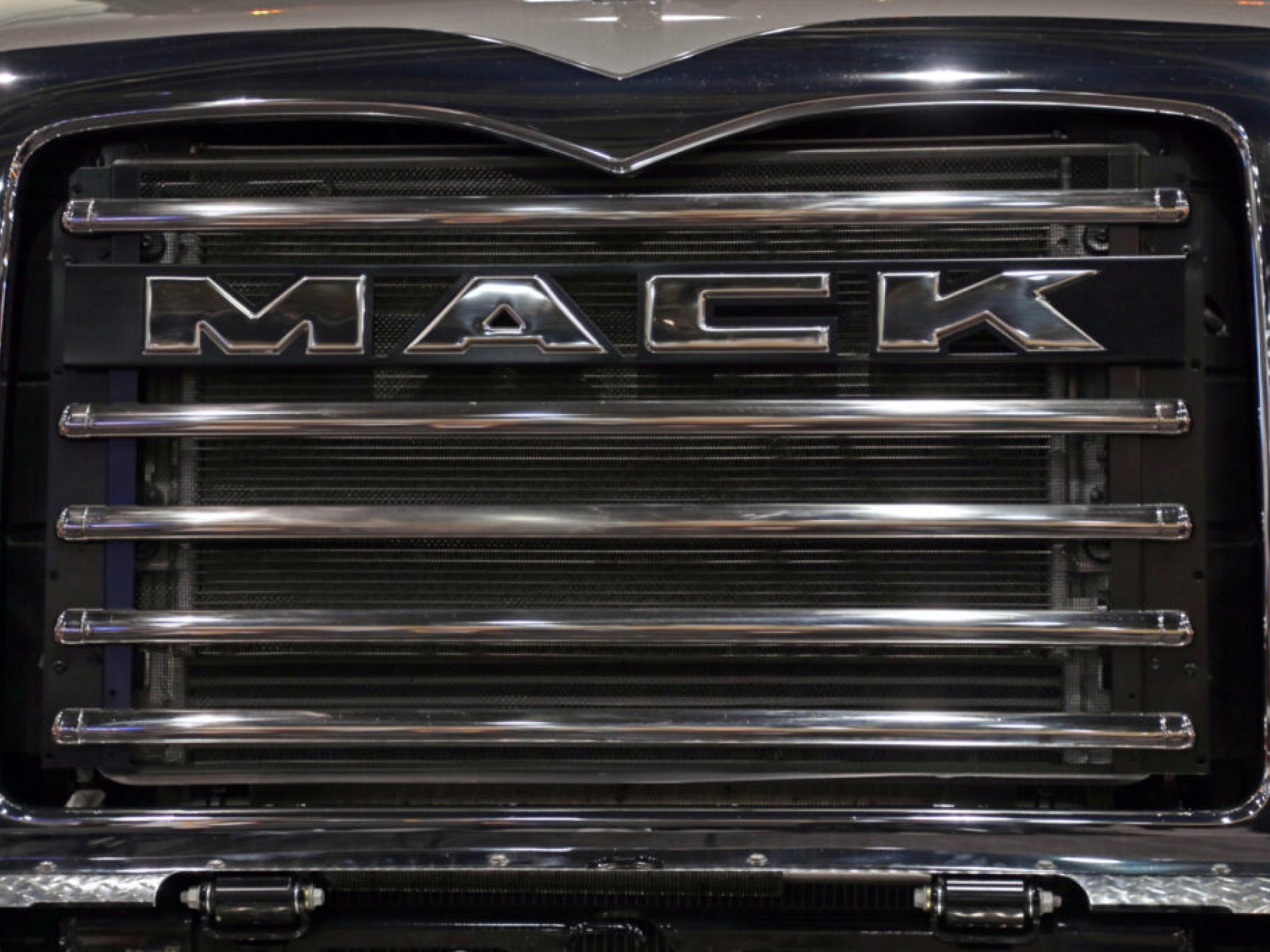  4000-uaw-members-to-start-strike-at-volvos-mack-trucks-after-rejecting-tentative-deal 