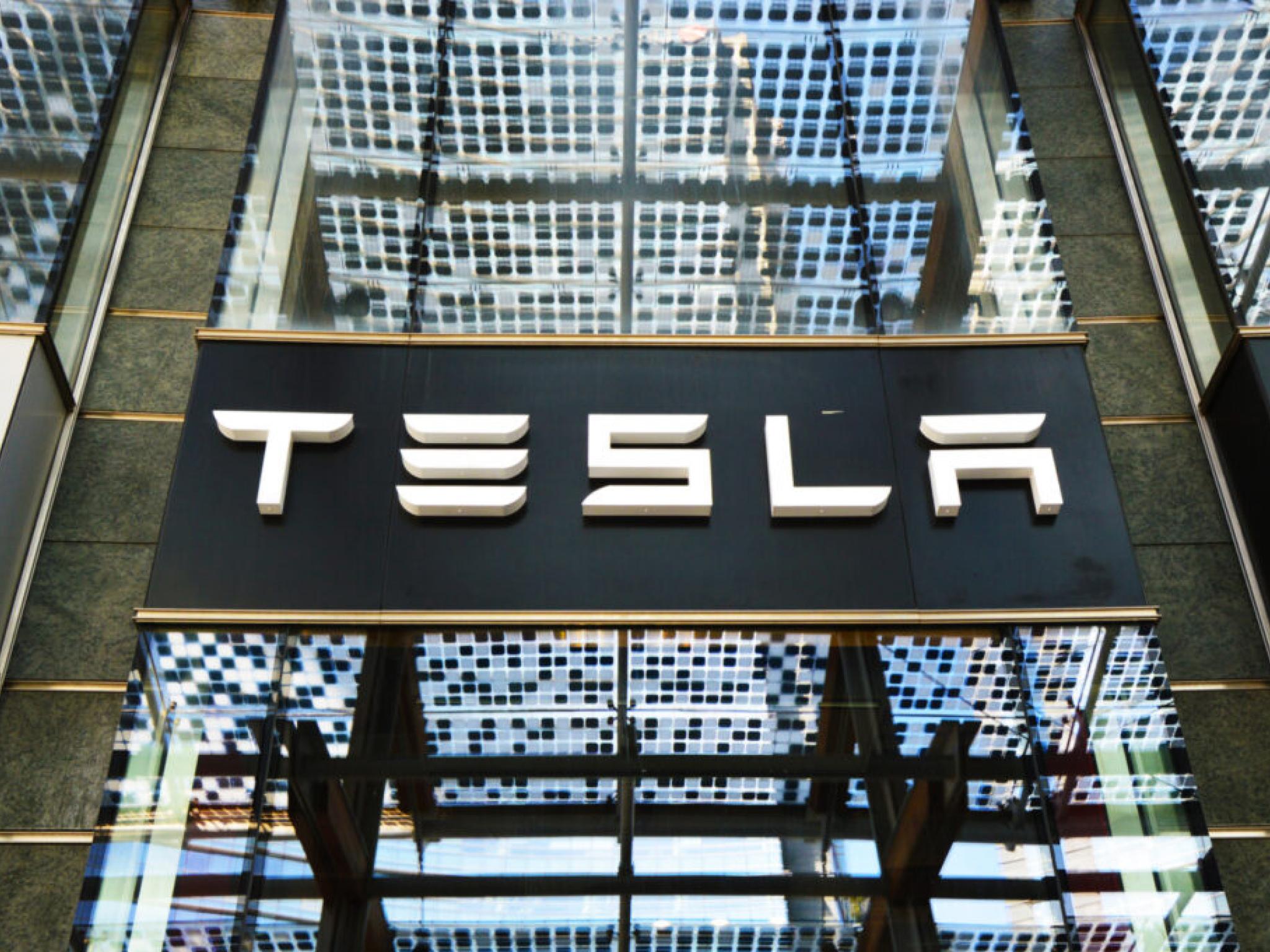  tesla-big-winner-of-uaw-strike-rivian-stands-tall-among-startups-nikola-ceo-calms-nerves-and-more-biggest-ev-stories-of-the-week 