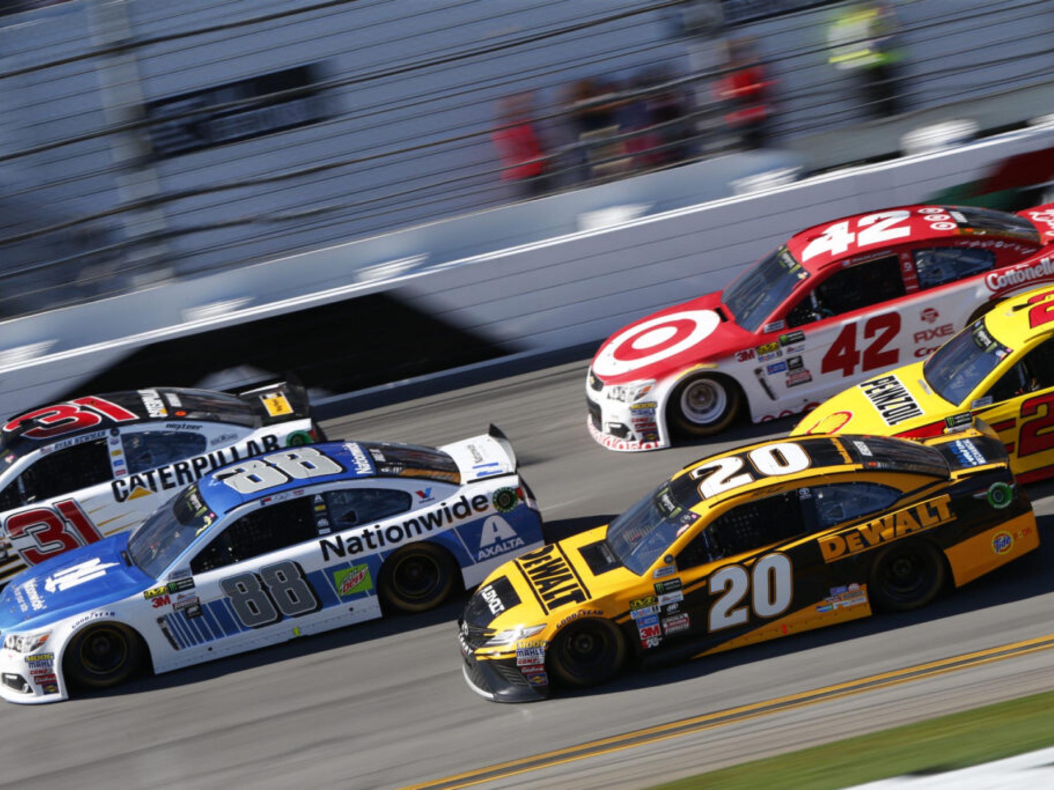  amazon-grabs-more-live-sports-rights-with-nascar-deal-why-its-important 