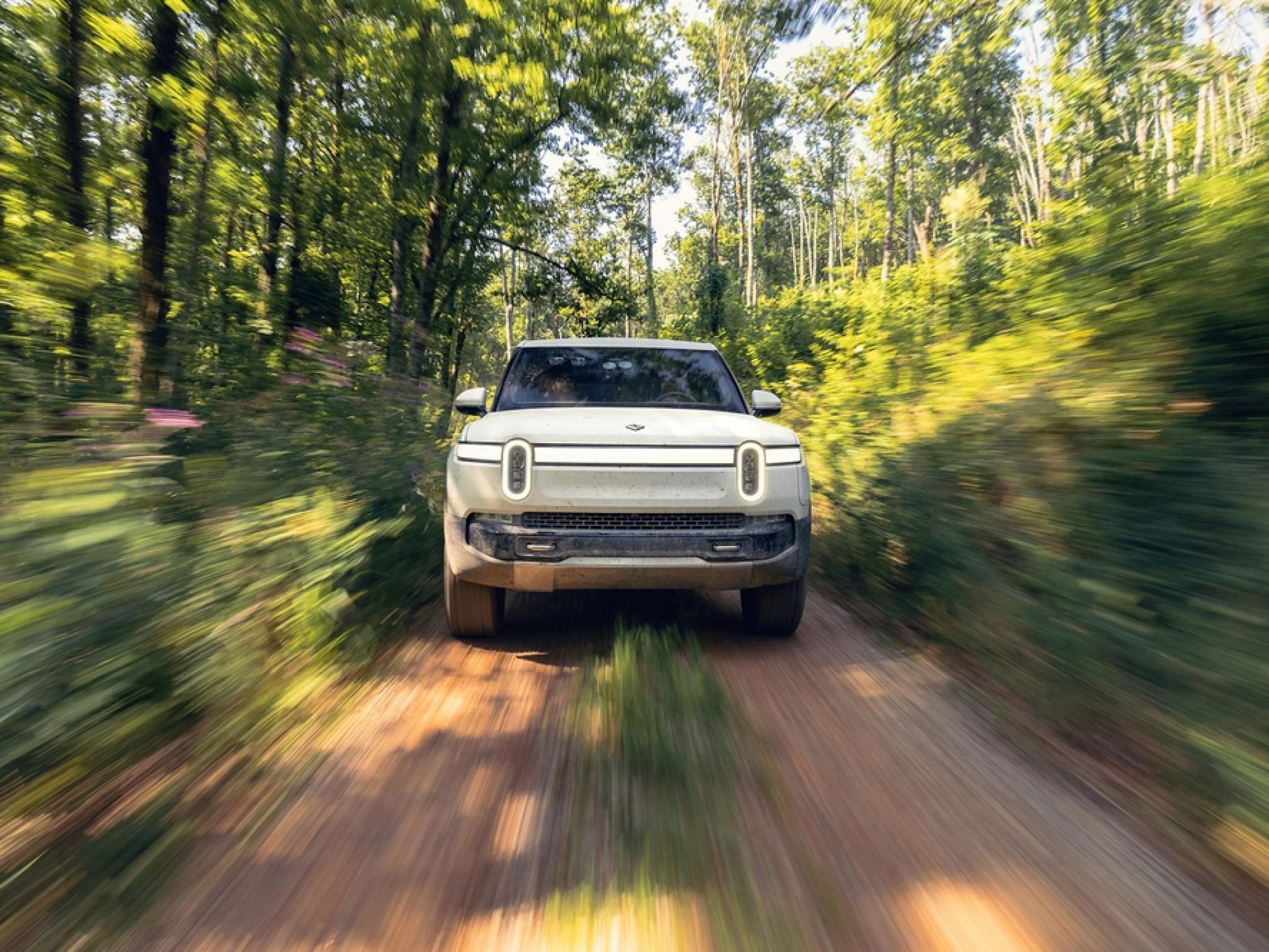  whats-going-on-with-rivian-automotive-stock 
