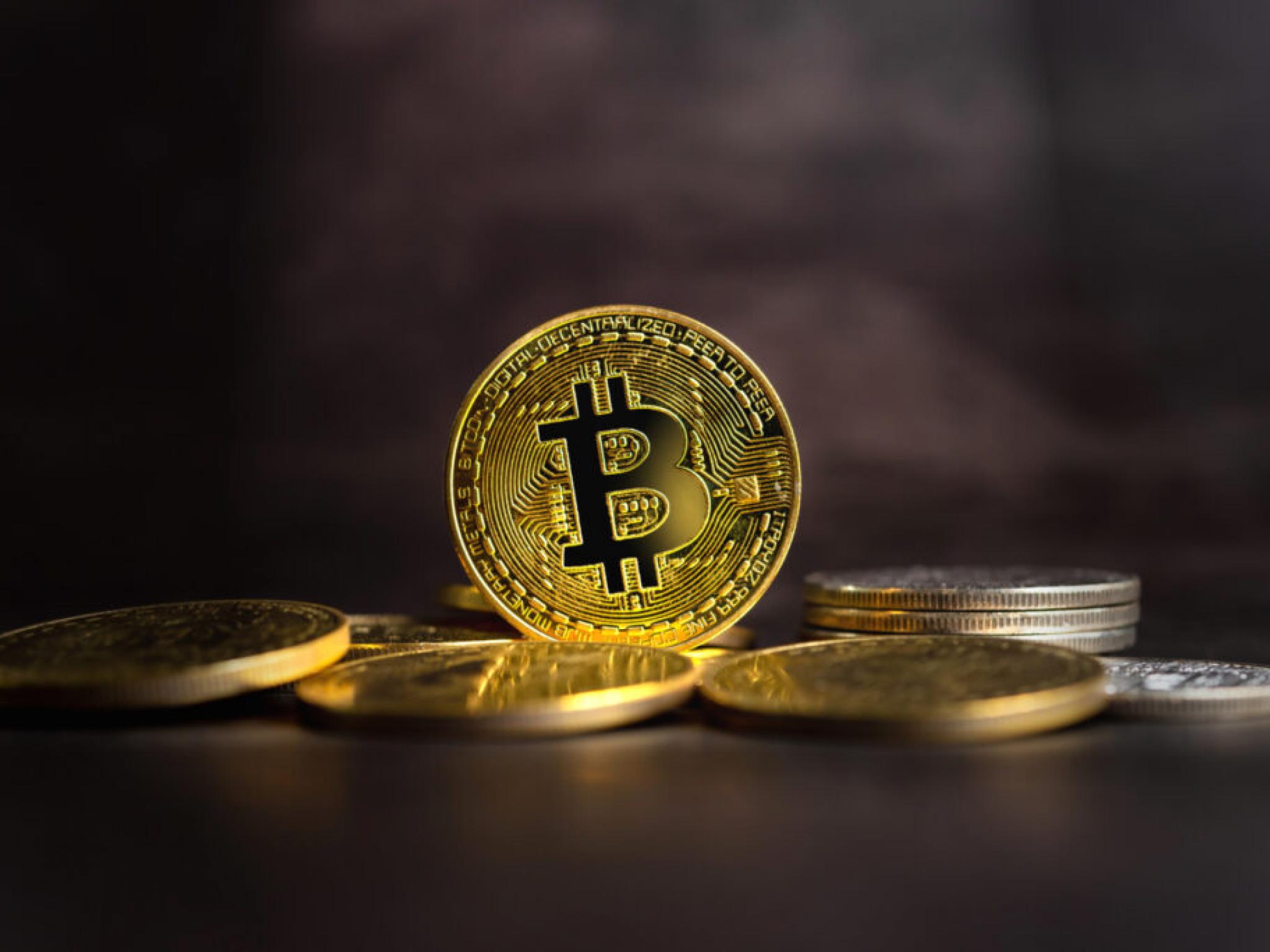  bitcoin-dropping-to-this-level-could-trigger-over-15b-in-liquidations-on-binance-warns-analyst 