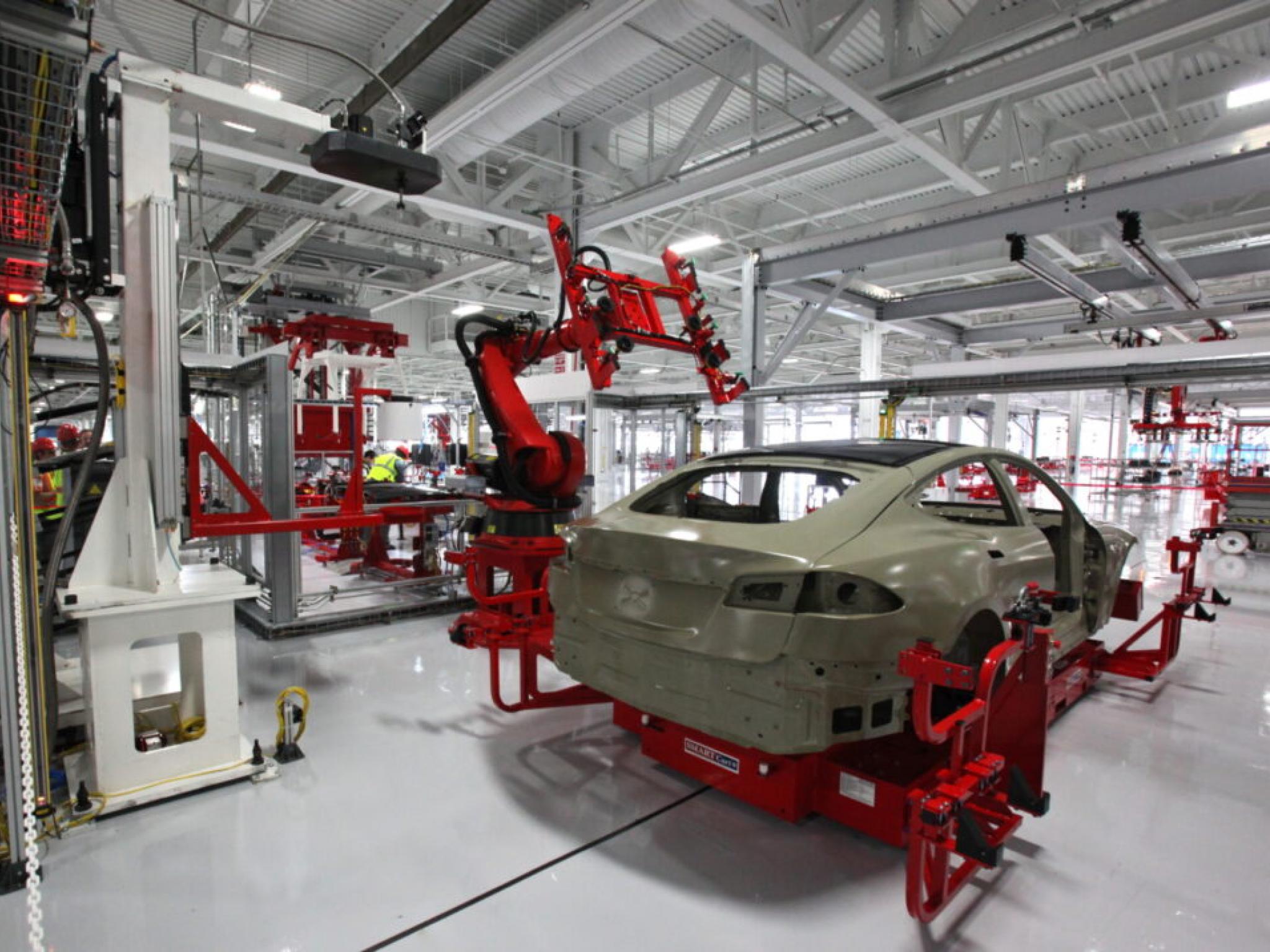  tesla-will-temporarily-stop-production-at-german-gigafactory-heres-why 