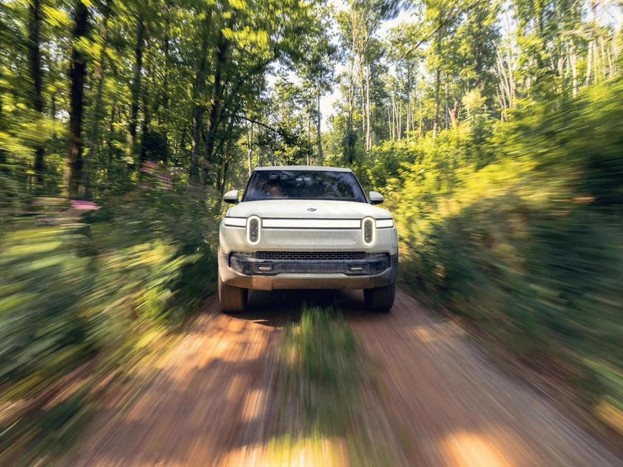  rivian-lucid--nikola-facing-ev-winter-challenge-reportedly-struggling-with-cost-cutting-strategies-to-boost-cash 