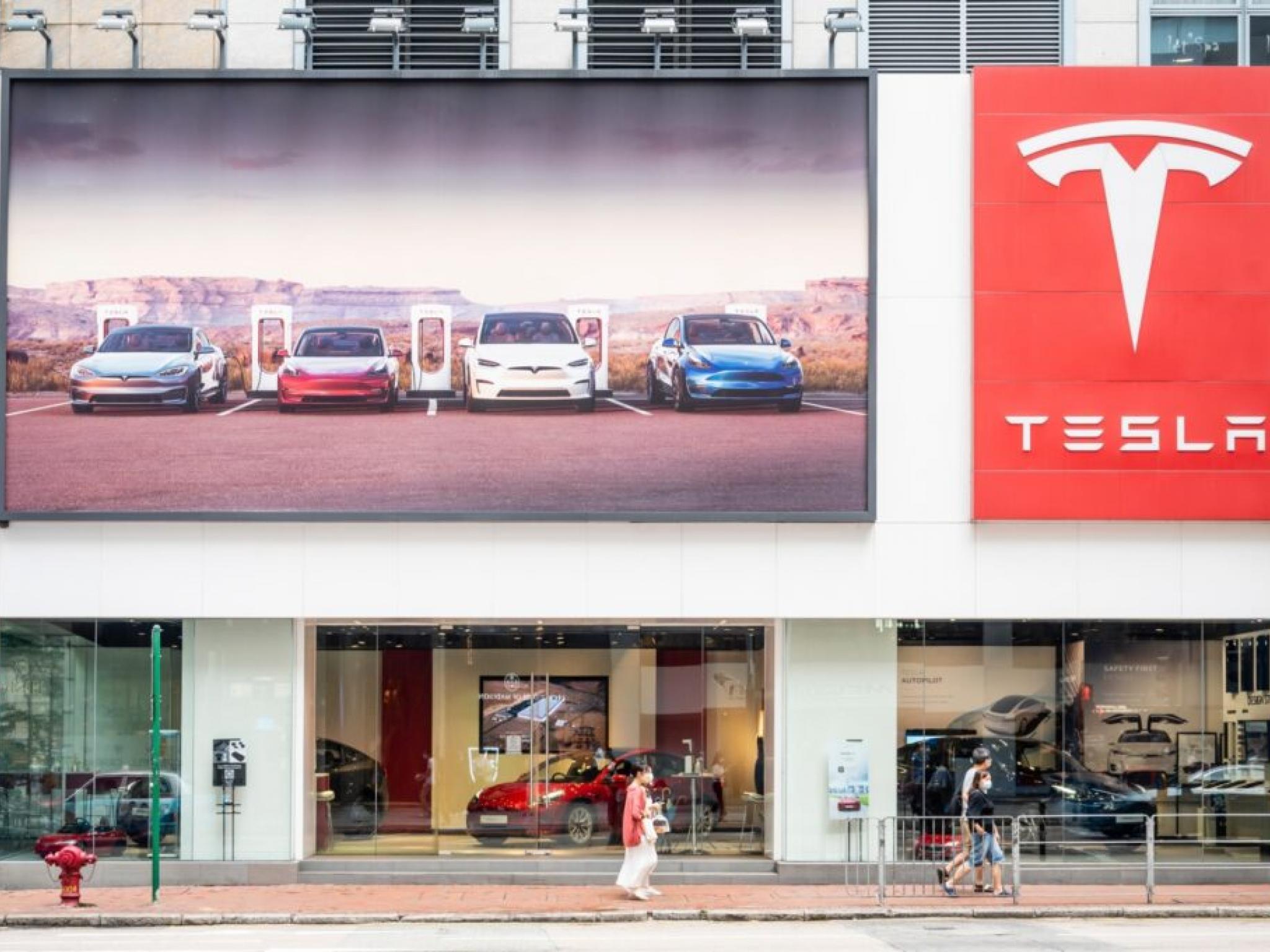  is-teslas-delivery-drought-over-beijing-center-rumored-to-have-hit-record-day 
