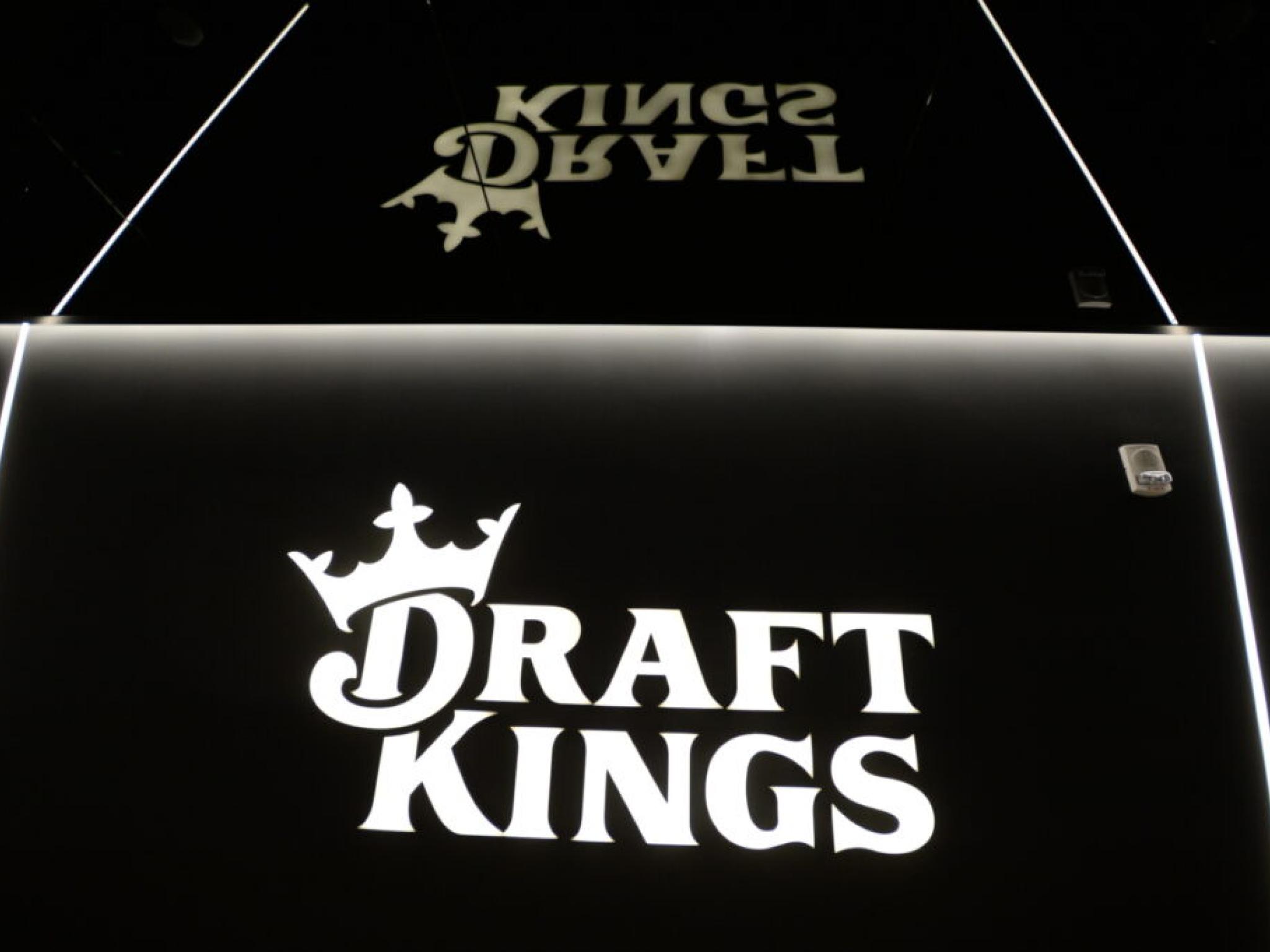  draftkings-stock-is-sliding-tuesday-whats-going-on 