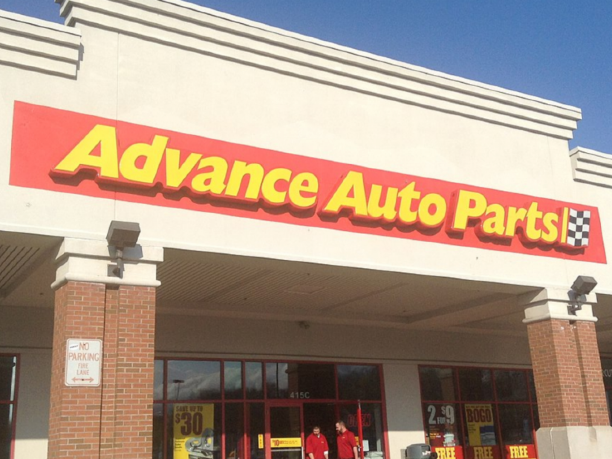  advance-auto-parts-stock-dips-amid-slow-start-to-2024---whats-going-on-updated 