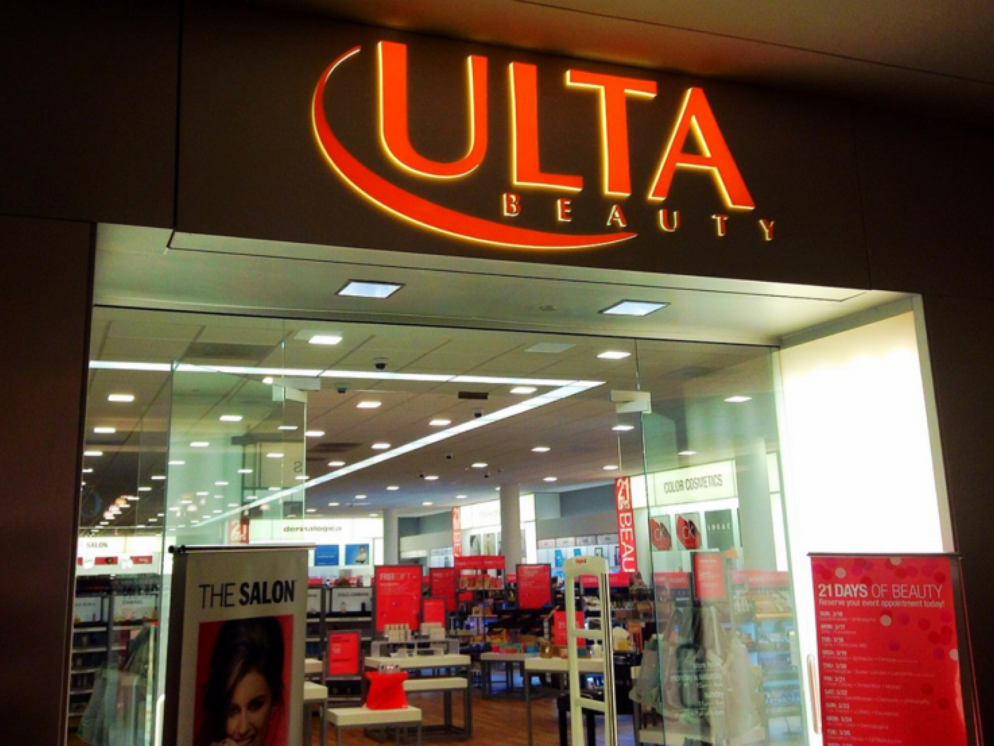  whats-going-on-with-ulta-beauty-stock-friday 