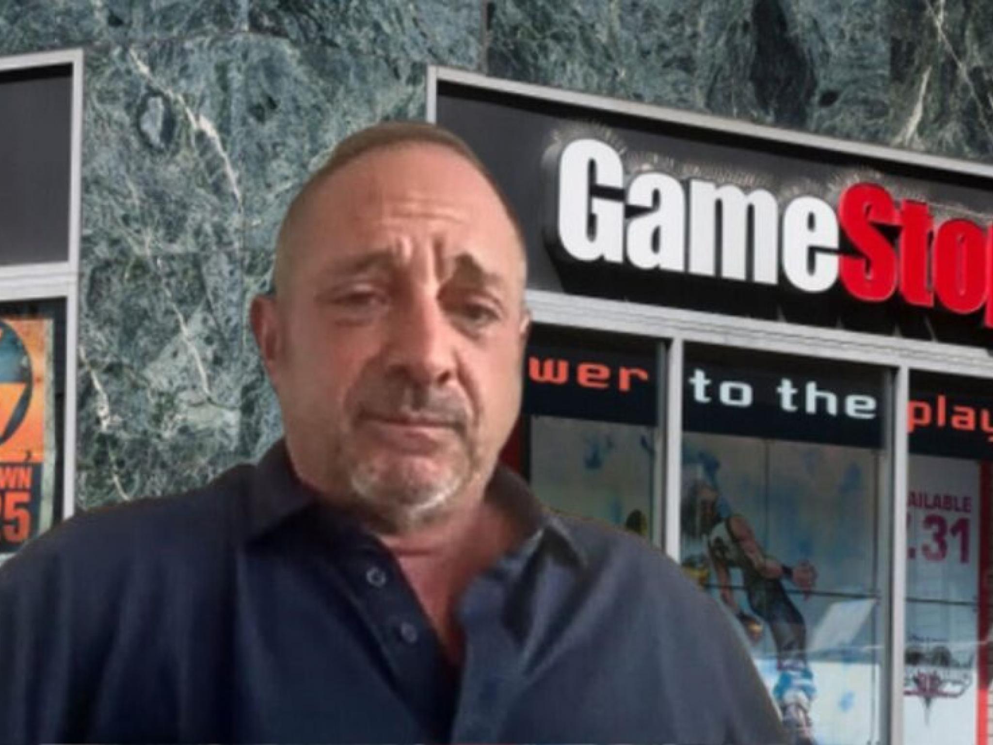  so-much-is-wrong-short-seller-andrew-left-says-roaring-kitty-trying-to-take-advantage-of-retail-traders-after-revealing-huge-gamestop-position 