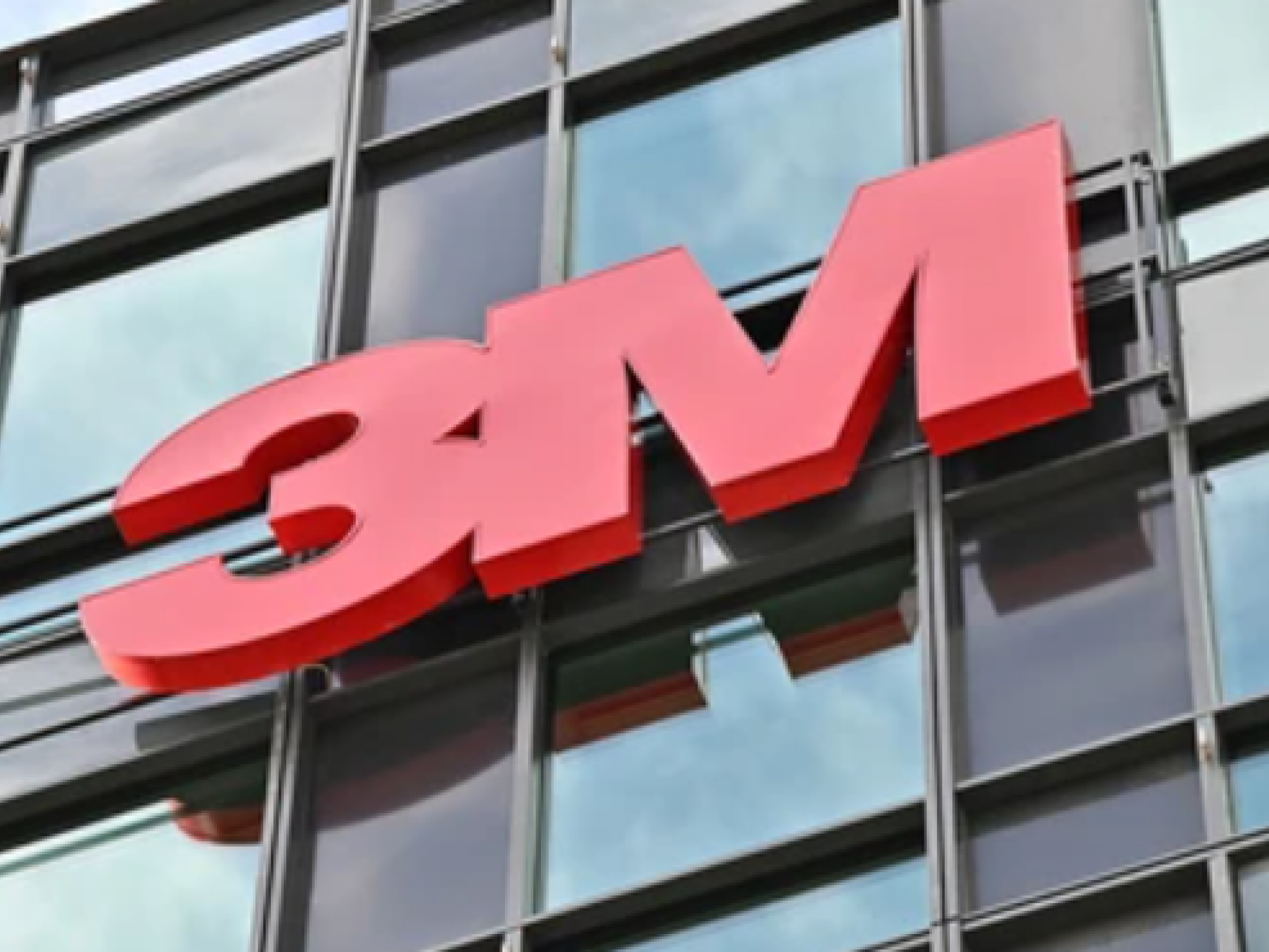  3m-analyst-moves-to-outperform-on-strong-eps-outlook 