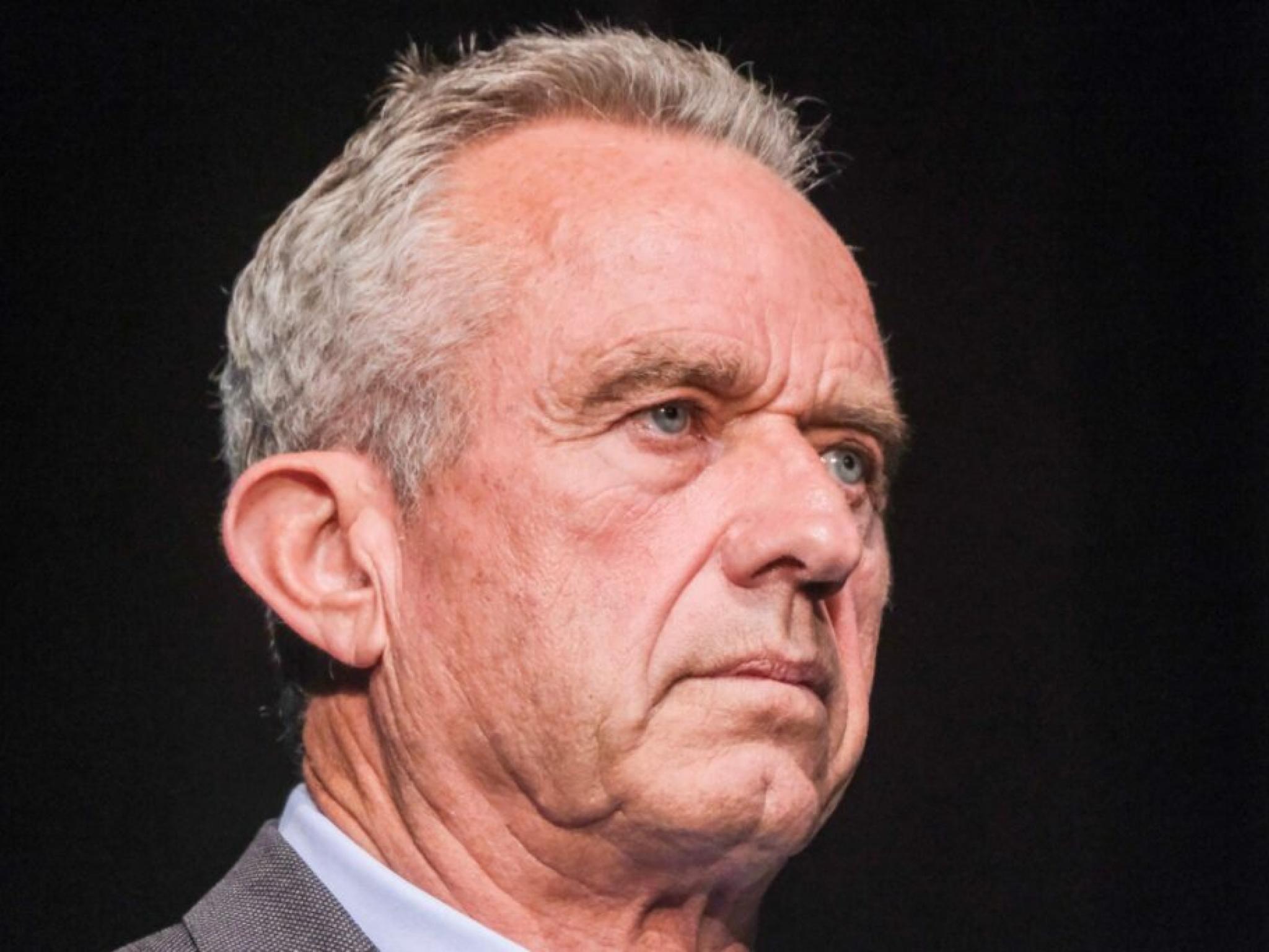  pro-bitcoin-candidate-robert-kennedy-jr-calls-for-monument-honoring-julian-assange-in-washington-freedom-for-edward-snowden-and-silk-road-fame-ross-ulbricht 