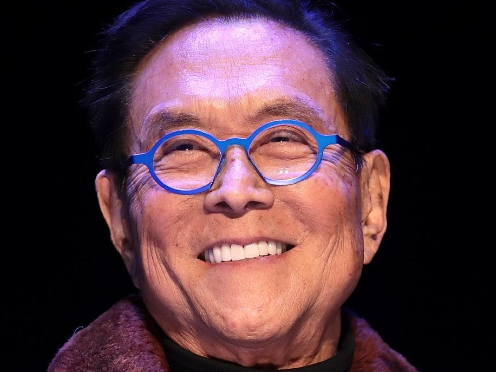  rich-dad-poor-dad-author-robert-kiyosaki-agrees-with-raoul-pals-bitcoin-banana-zone-theory-he-knows-what-hes-talking-about 