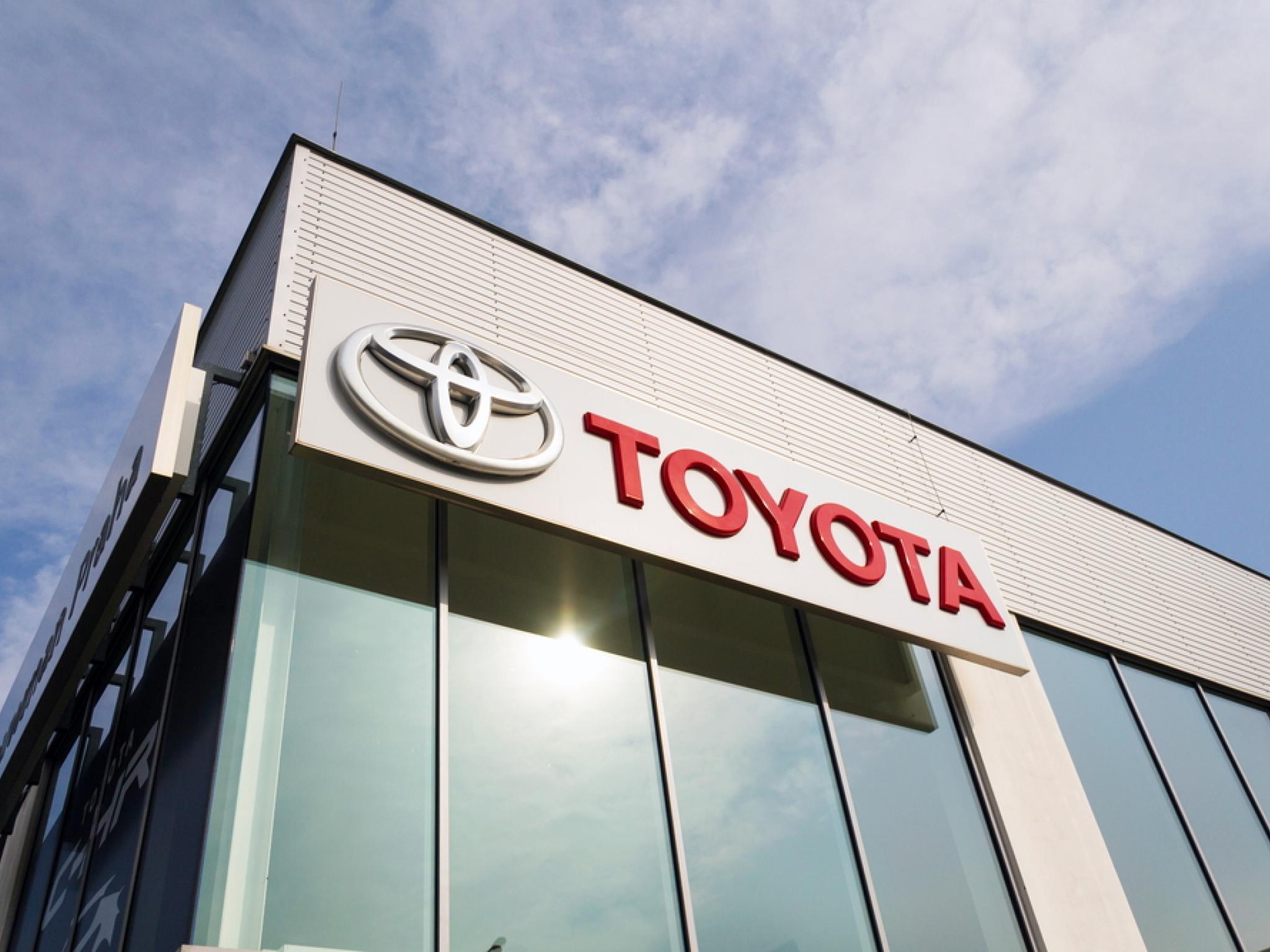  toyota-announces-52b-share-buyback-from-japanese-banks-and-insurers 