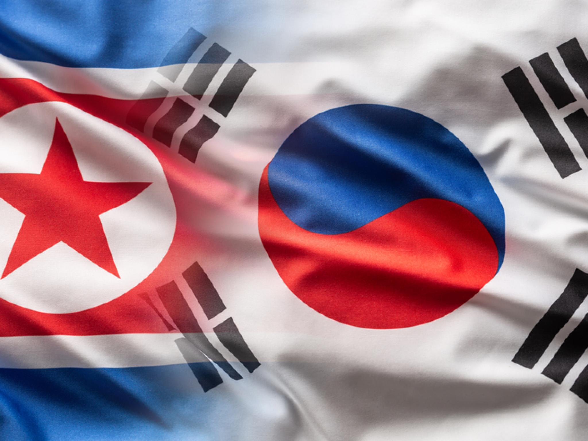 김정은의 북한, 24시간 내 쓰레기 풍선 500개 남한에 발사... 항공기 운항 중단·옥상 화재 발생