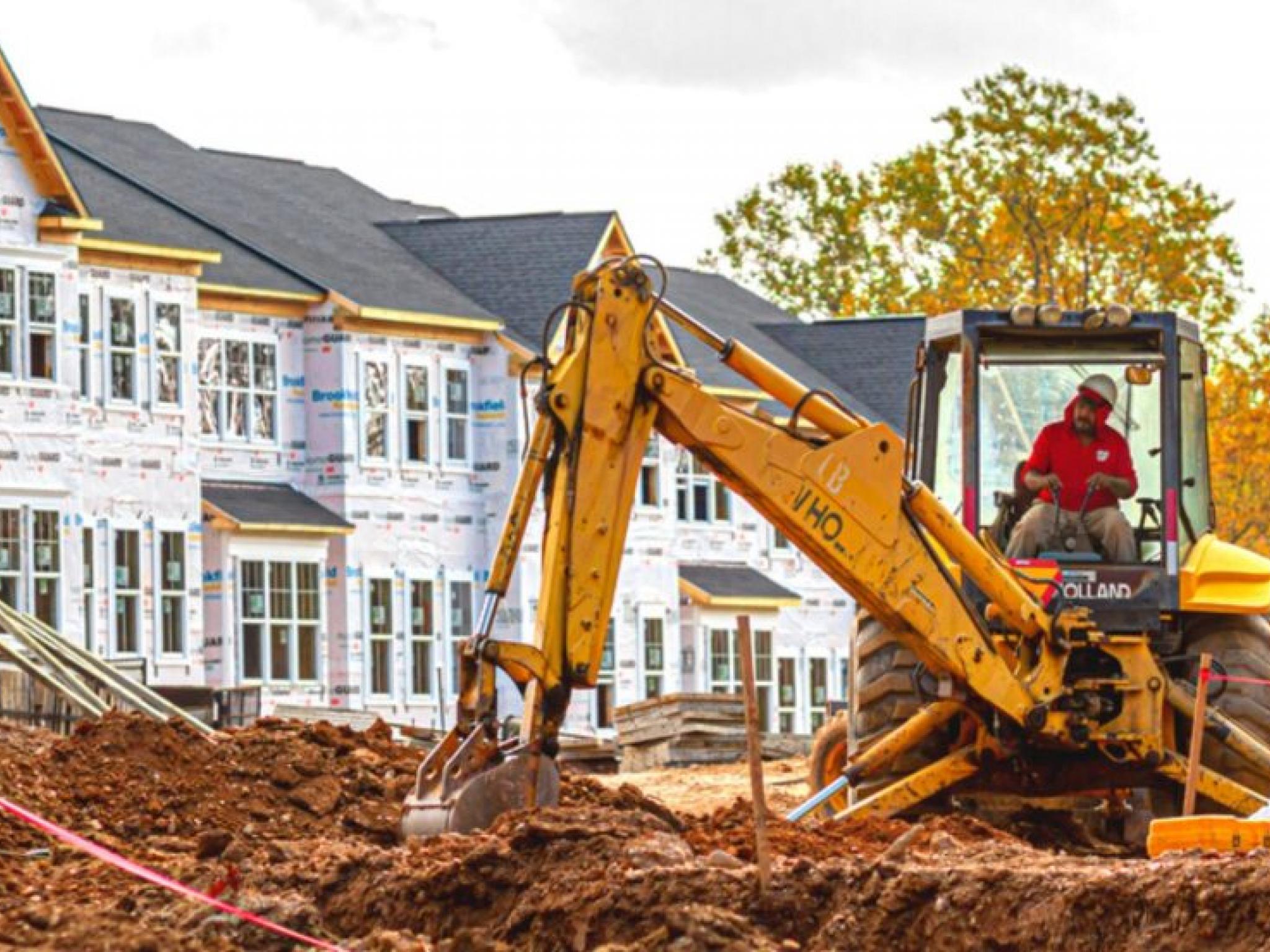  homebuilder-stocks-rally-to-record-highs-on-rate-cut-frenzy-but-housing-sales-still-struggle 