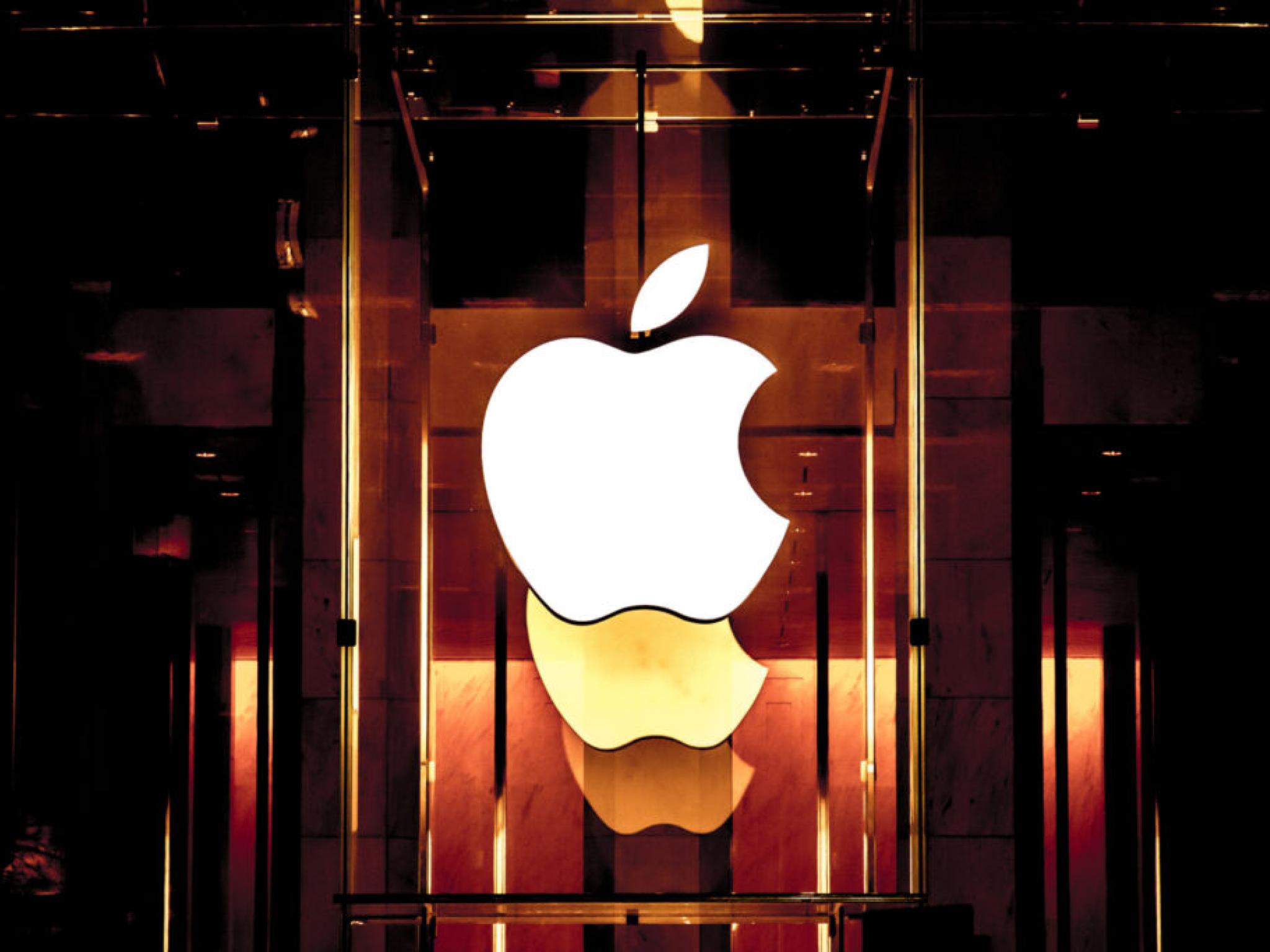  apples-positive-momentum-grows-ahead-of-q3-earnings-announcement 