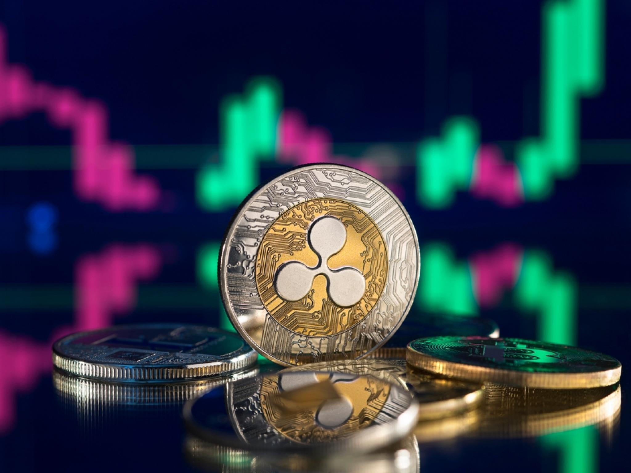  xrp-outshines-bitcoin-ethereum-to-become-biggest-daily-gainer-after-judge-imposes-125m-penalty-bans-future-securities-law-violations-in-sec-case 