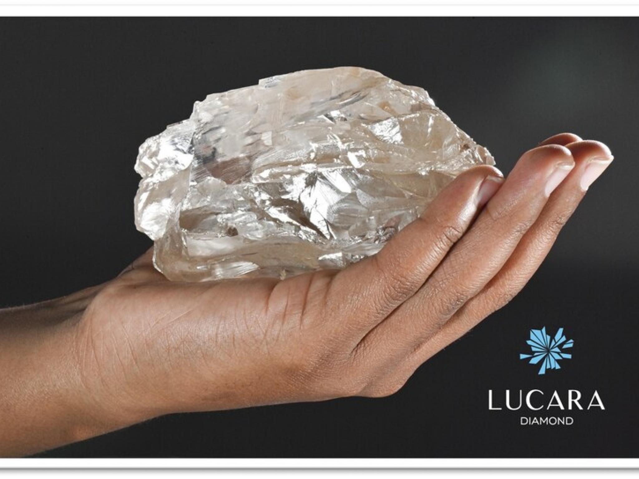  check-out-massive-2492-carat-diamond-found-in-botswana-twice-the-size-of-53m-gem-unearthed-in-2017 