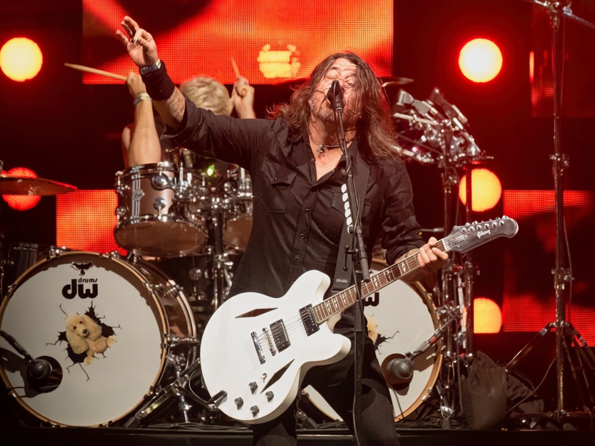  trump-vs-foo-fighters-former-president-uses-song-my-hero-at-rally-without-permission-band-pledges-royalties-donation-to-harris-campaign 