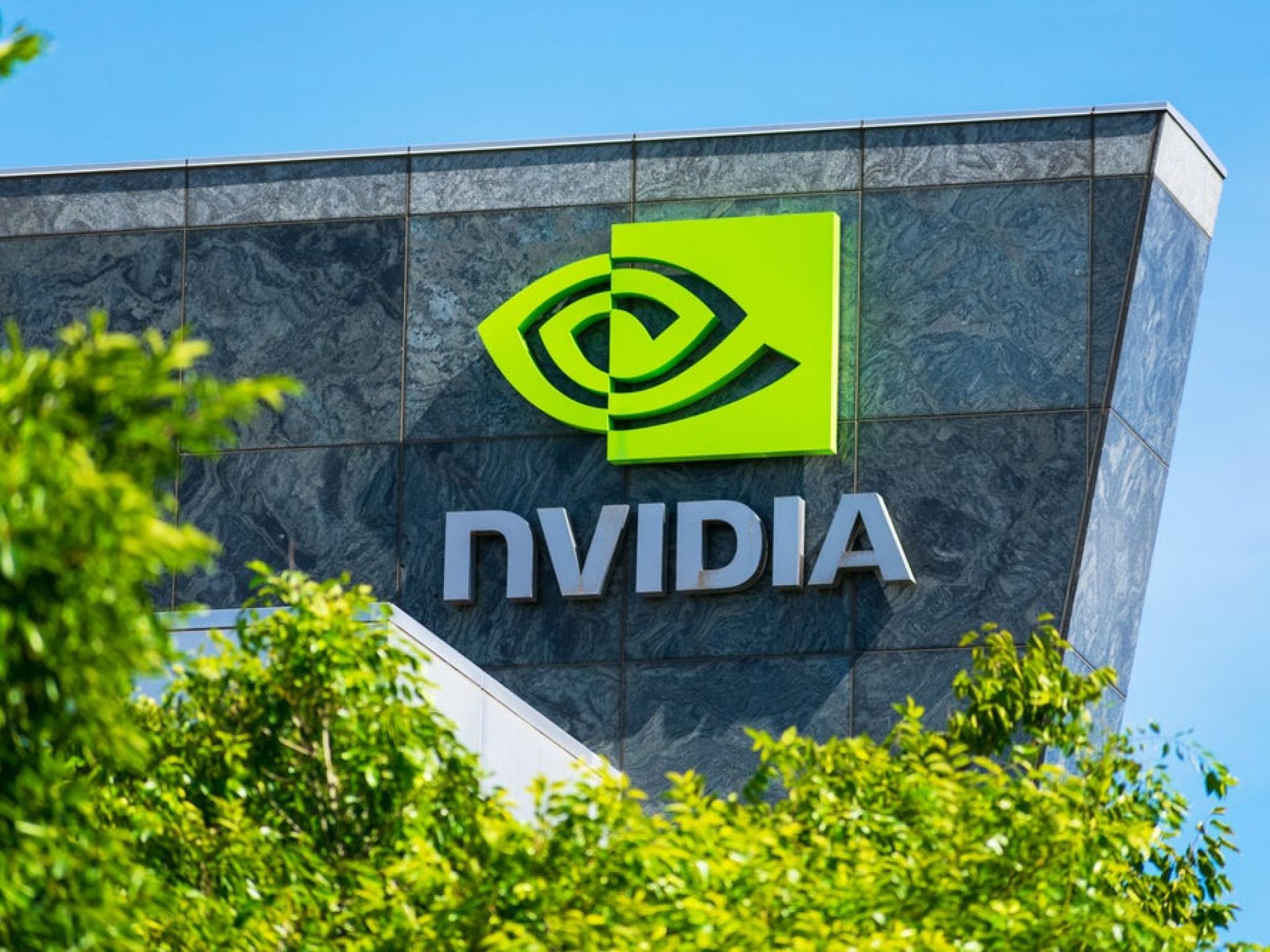 엔비디아 블랙웰 GPU 4분기 출하 예정... 젠슨 황 