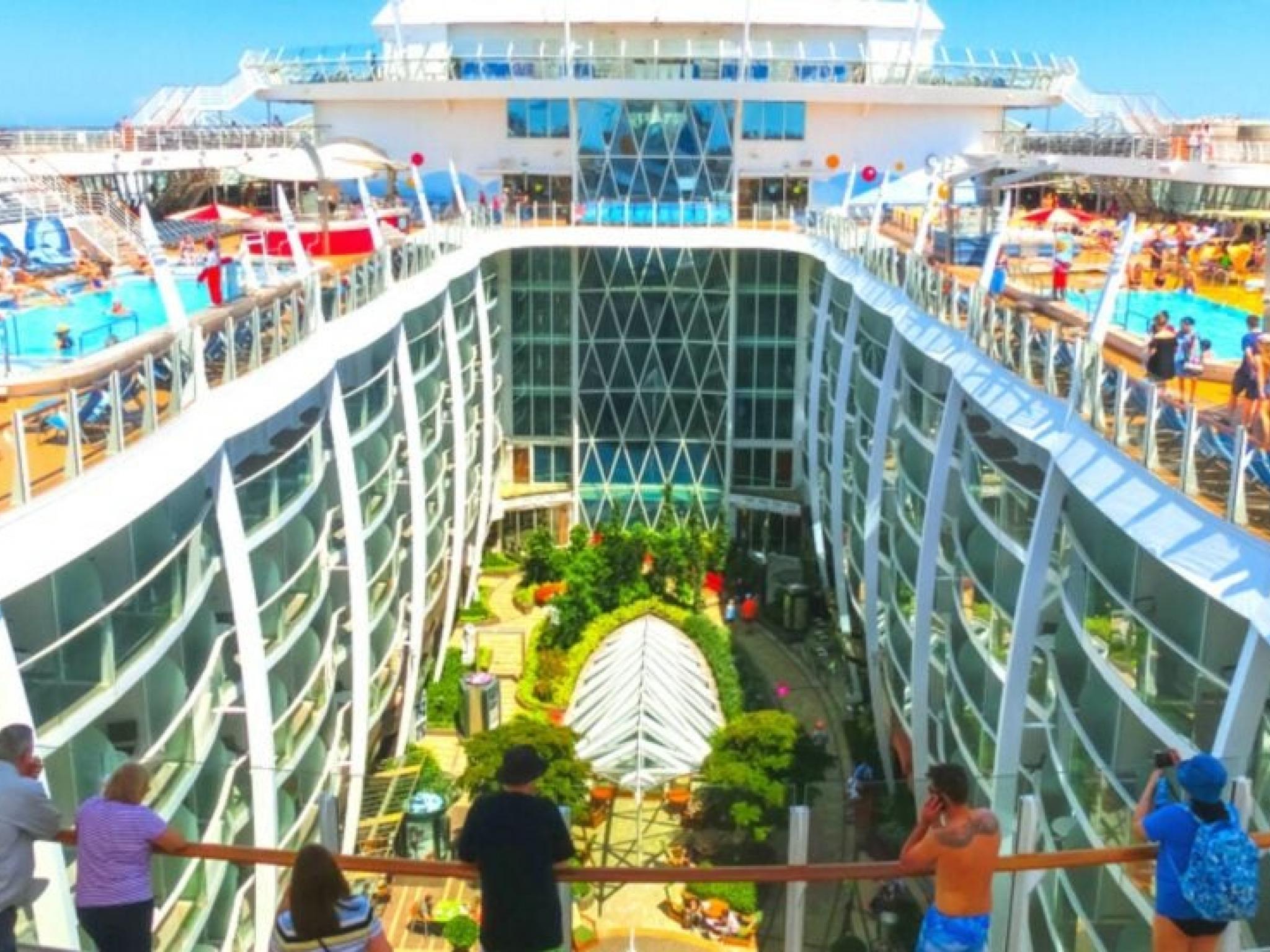  cruise-industry-sees-steady-rise-in-web-traffic-while-other-travel-sectors-decline 