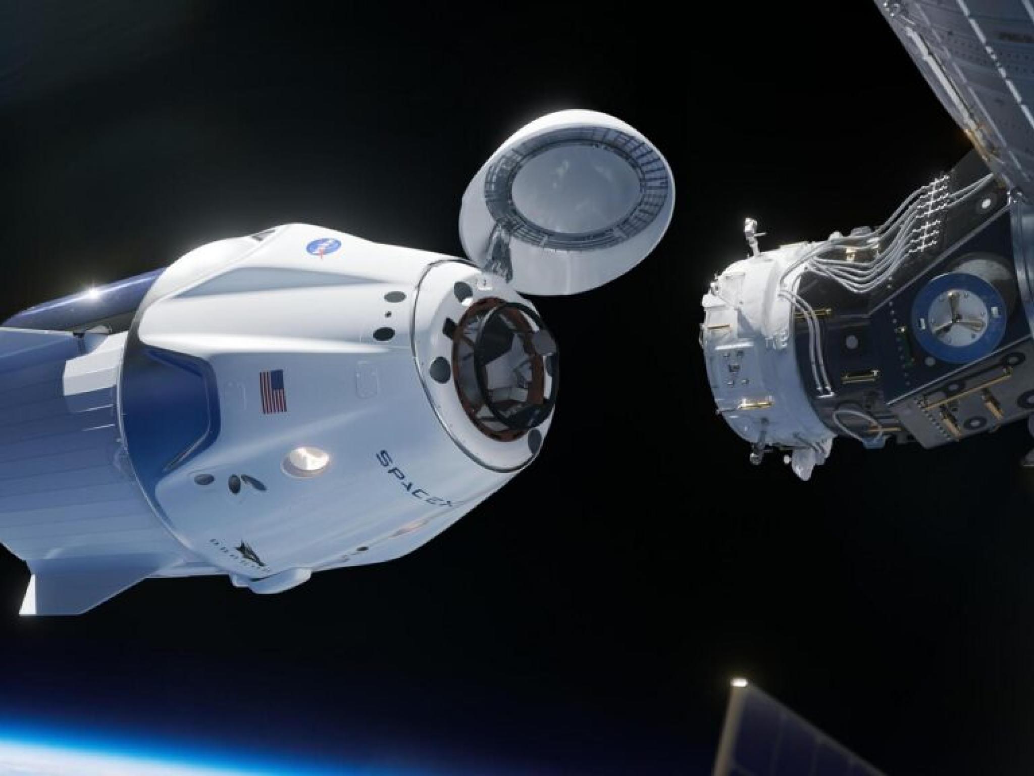 NASA·스페이스X, 열대성 폭풍 `헬렌`으로 ISS 크루9 임무 연기... 새 발사일은?