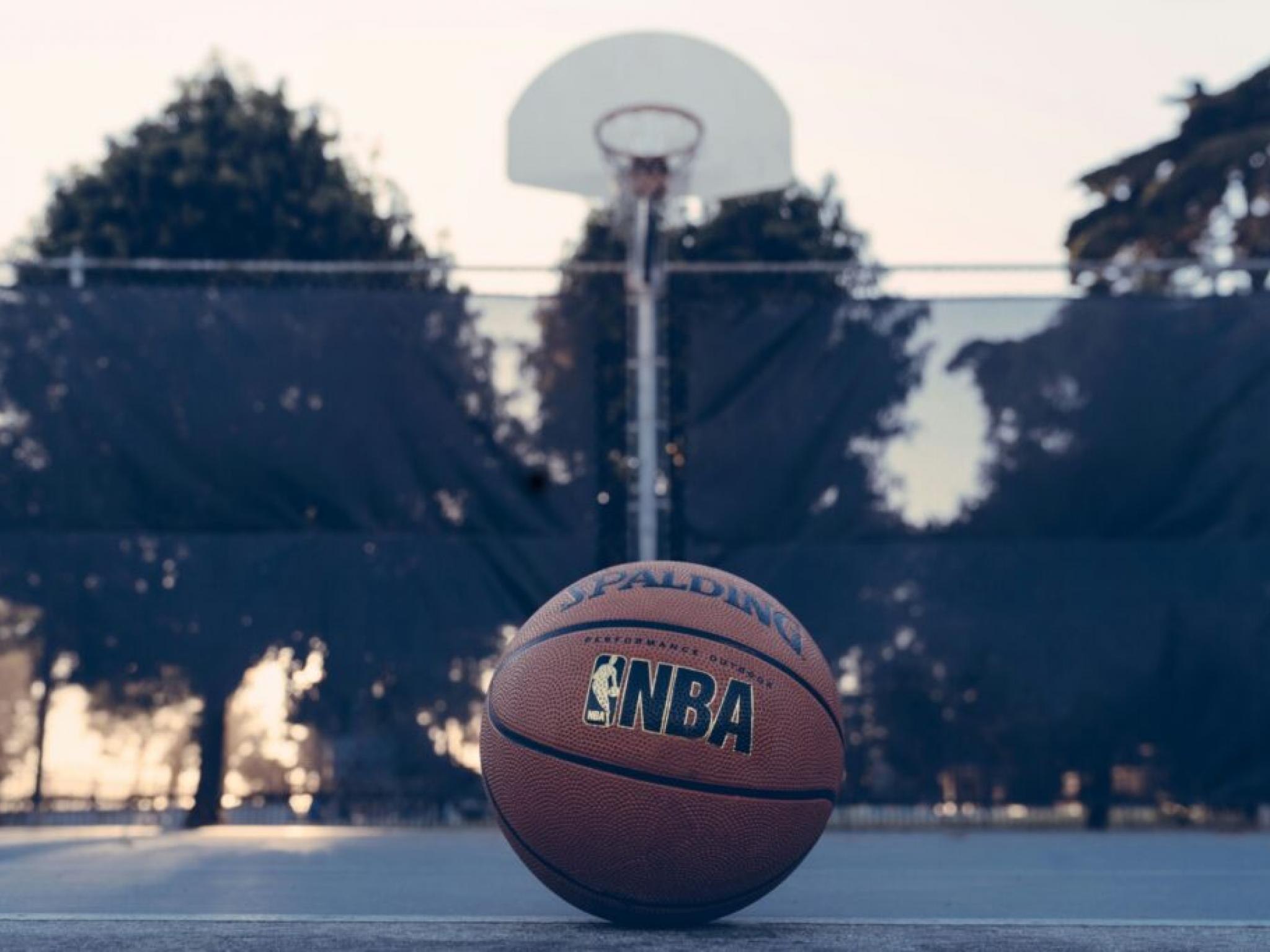 NBA 코트에서 레스토랑 제국으로... 식당 600억 달러 제국 일군 NBA 식스맨의 성공 스토리