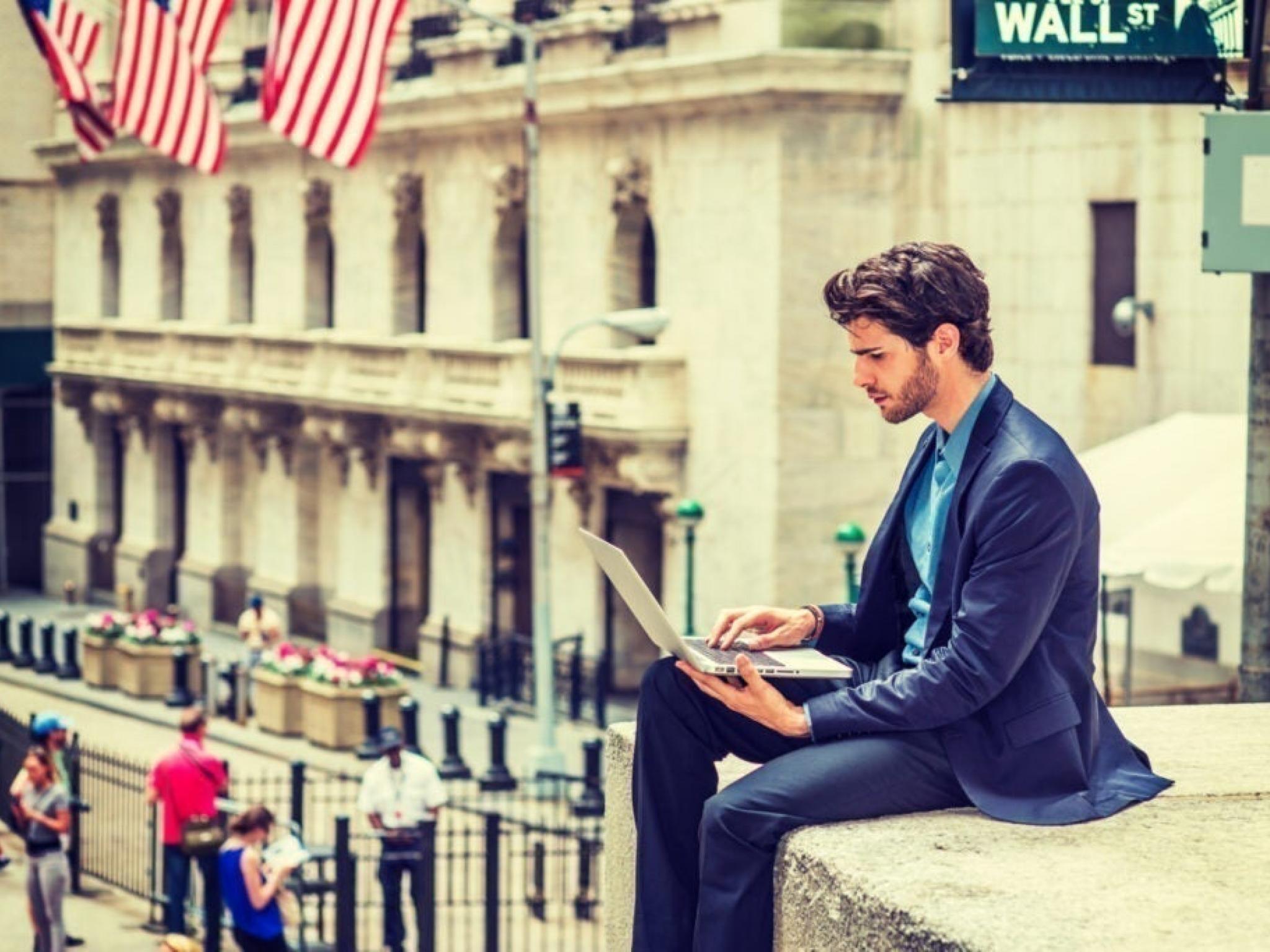 S&P 500 상승세... 블랙록 실적 호조에 힘입어
