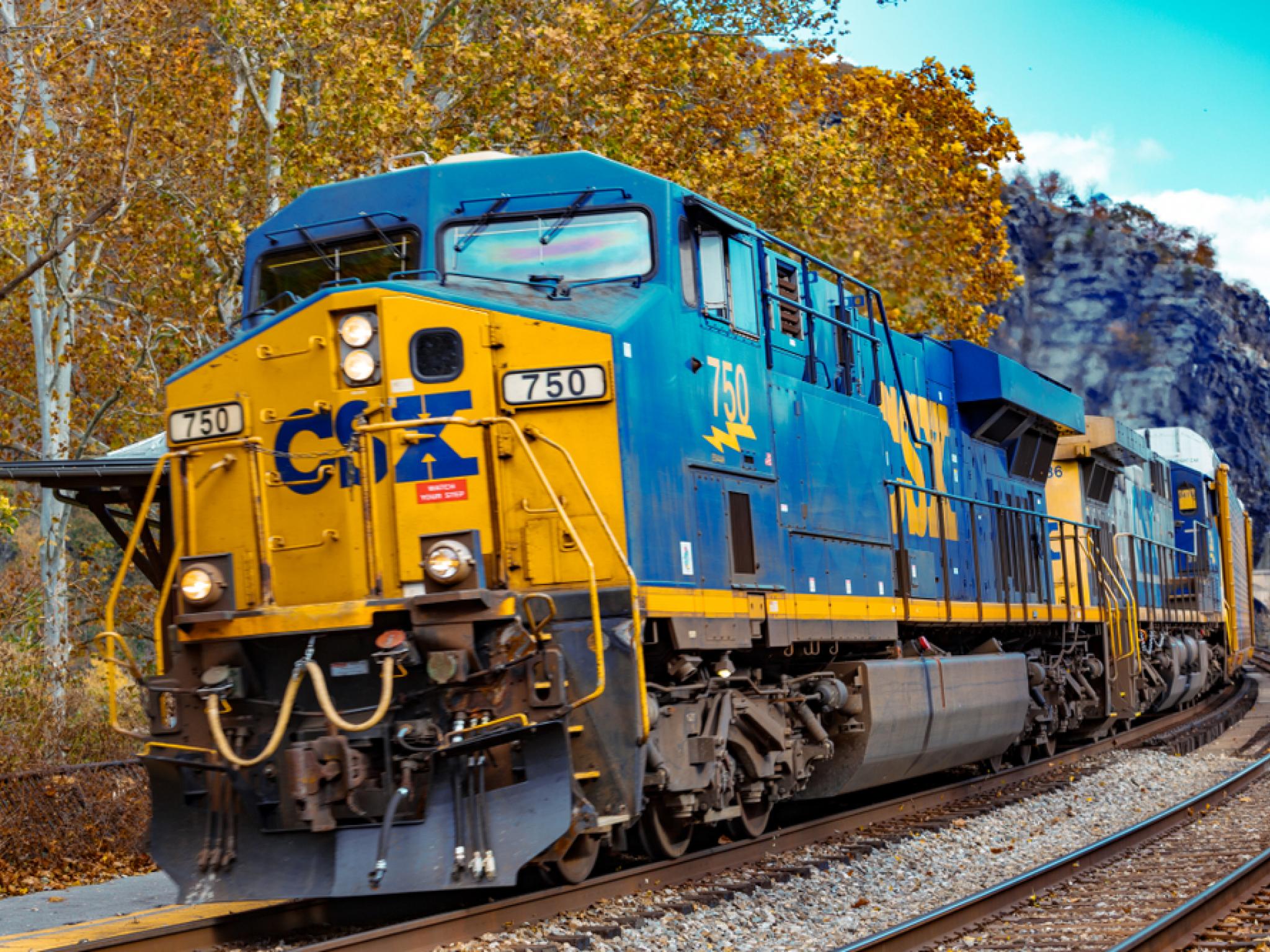 CSX 3분기 실적 예상 밑돌아... 주가 하락