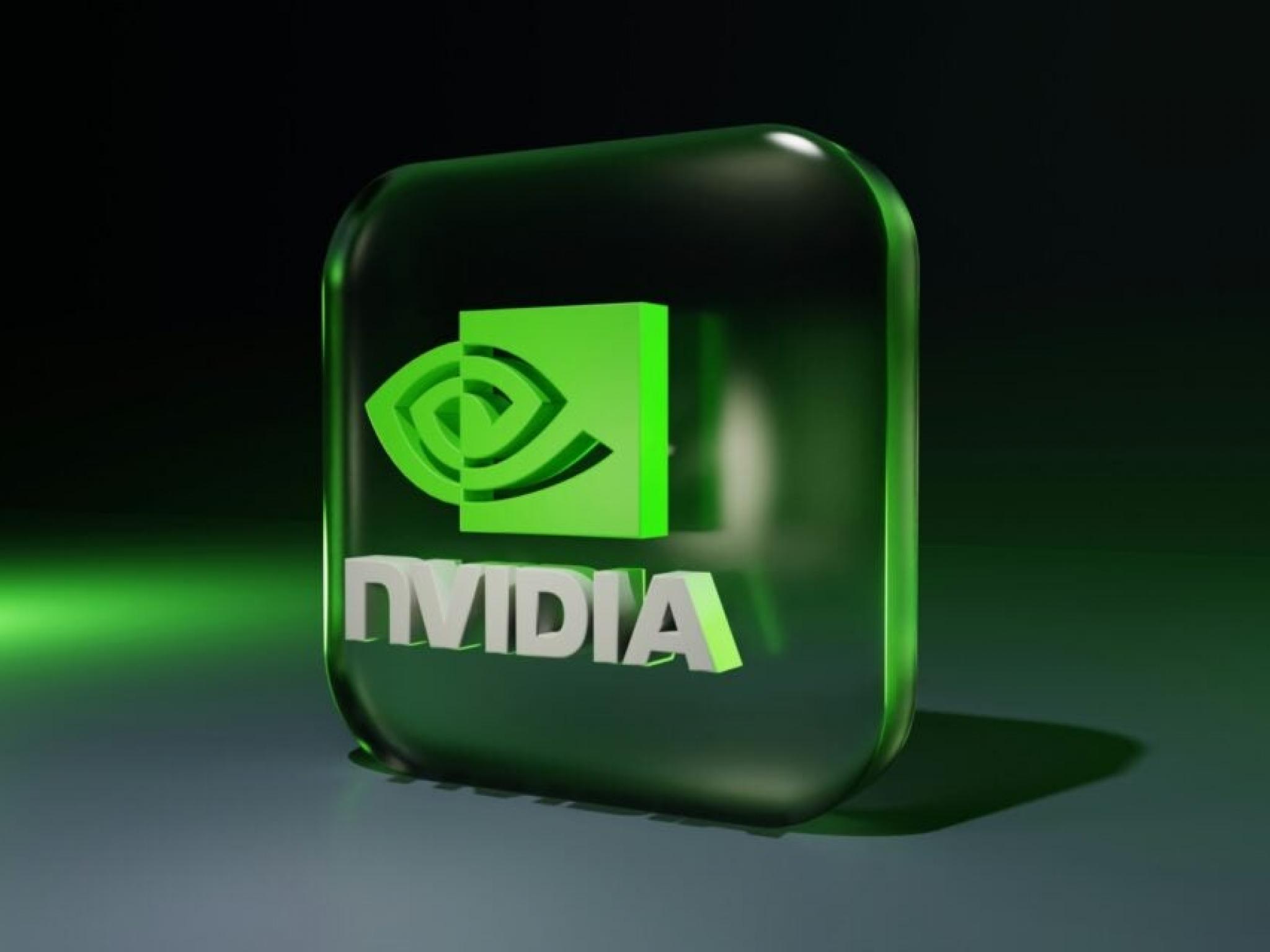엔비디아, 수냉식 블랙웰 GPU 생산 확대...AI 데이터센터 판도 바꾼다