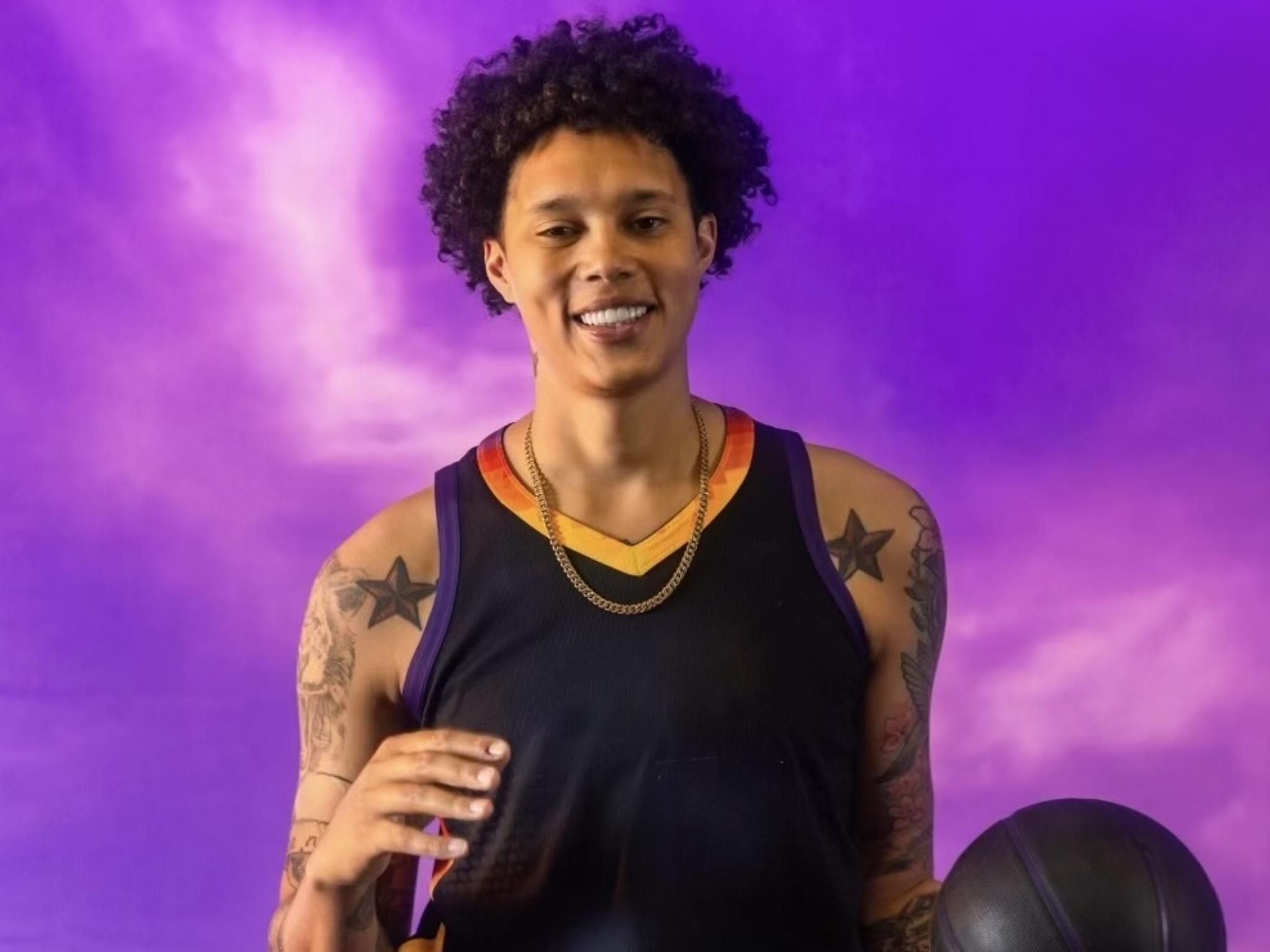 WNBA 스타 브리트니 그리너, 여성 권리와 대마초 개혁 주창... 우먼 그로우 2025 서밋 기조연설 예정