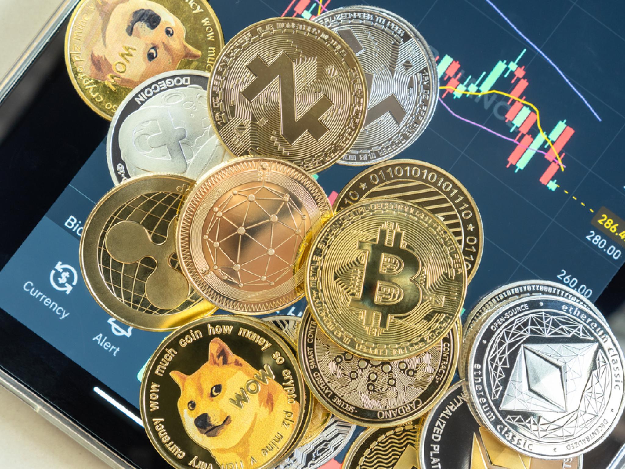  bitcoin-ethereum-dogecoin-rally-looks-tired-but-these-ai-big-data-coins-are-heroes-of-the-day-says-market-intelligence-platform 