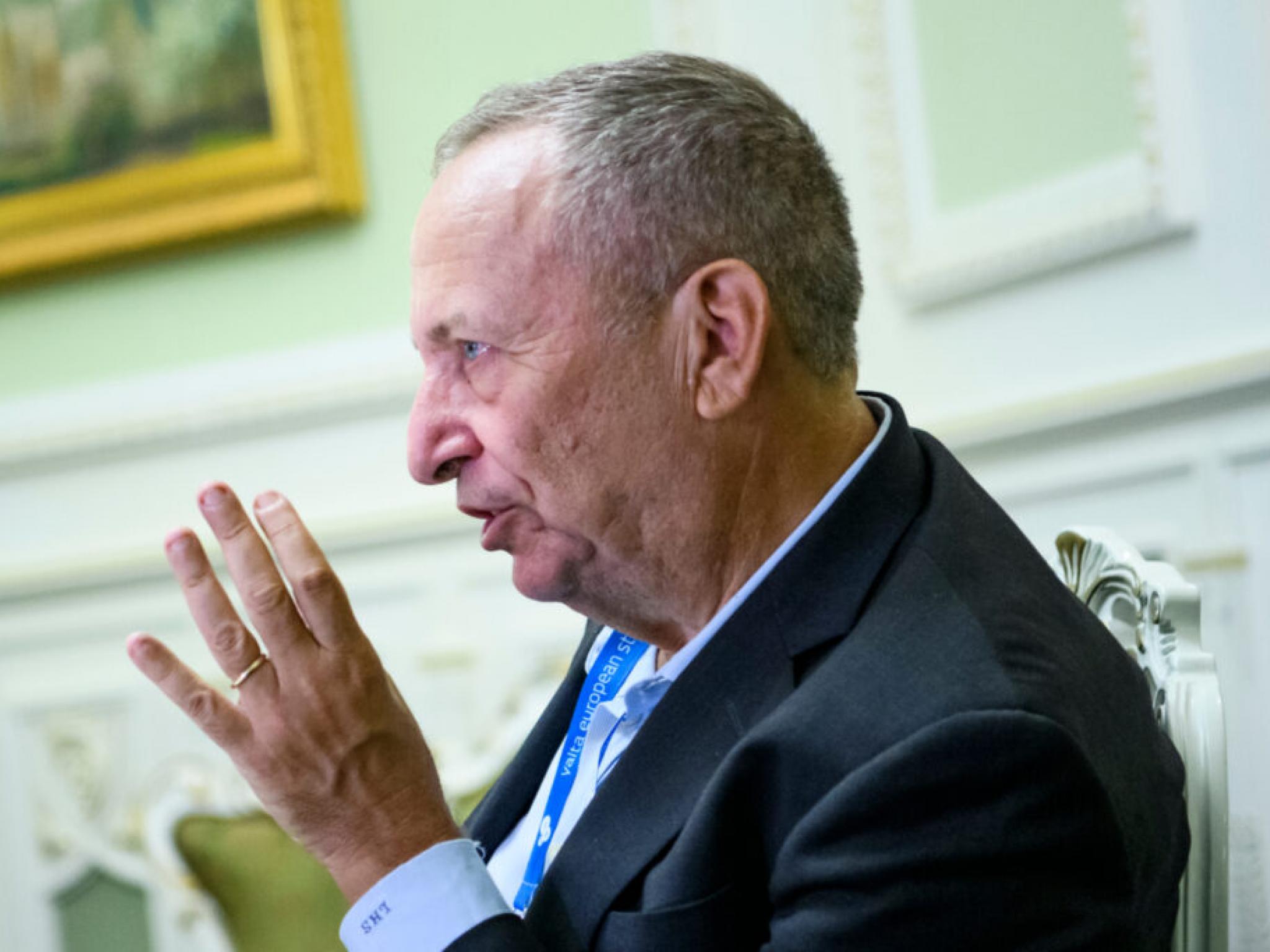  larry-summers-says-june-rate-cut-could-be-dangerous-and-egregious-error-after-hotter-than-expected-march-inflation-data 