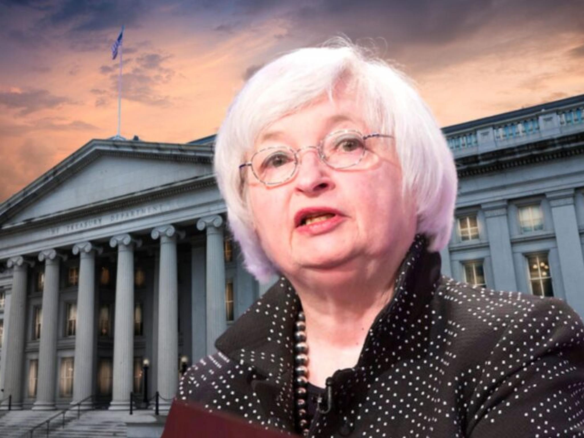  yellen-expresses-concerns-over-commercial-real-estate-stablecoin-risks-praises-us-economic-strength-headed-in-right-direction 