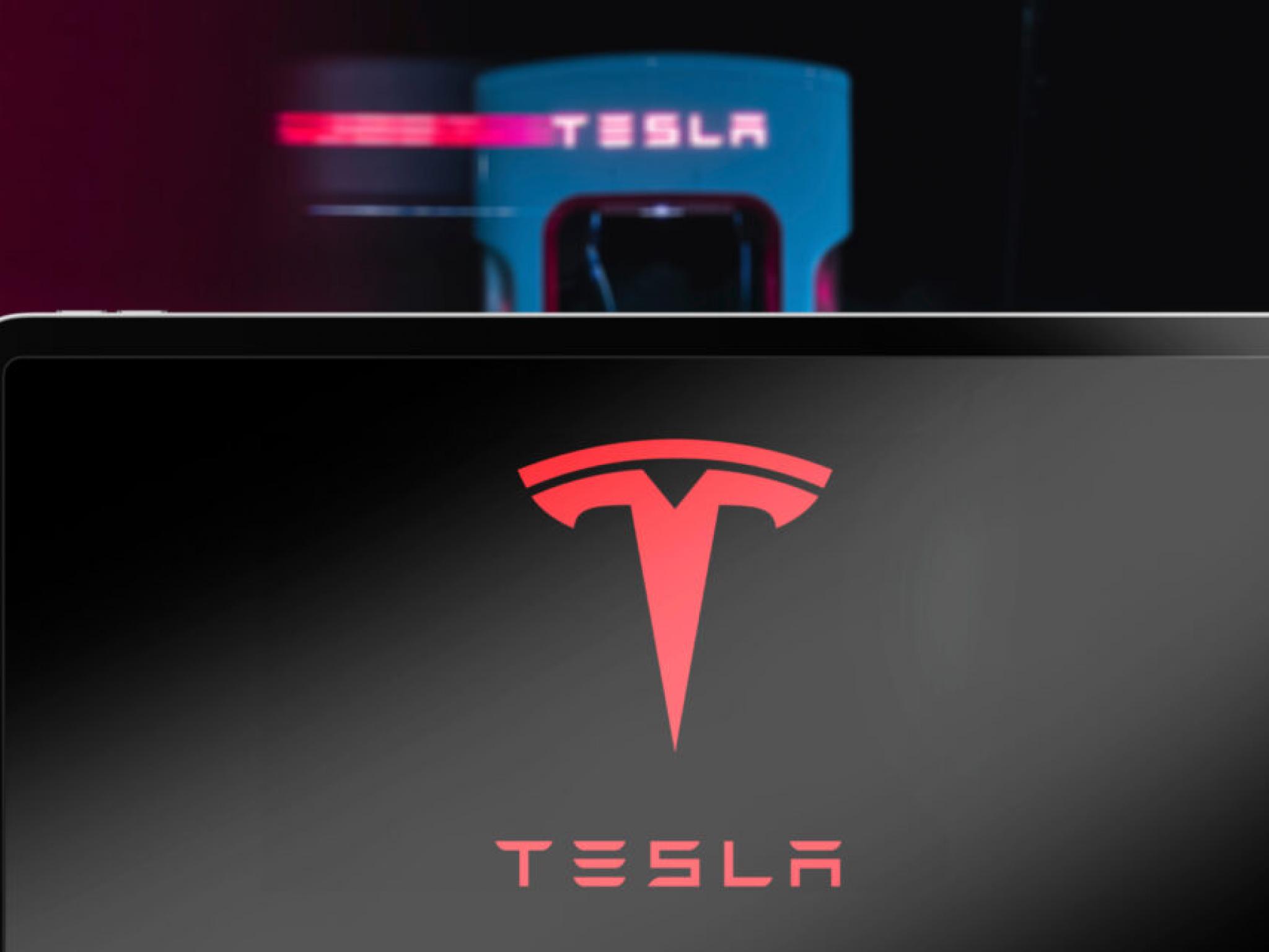  tesla-alienates-investors-with-sketchy-near-term-outlook-rivians-rumored-r2-global-premiere-canoo-on-a-roll-biggest-ev-stories-of-the-week 