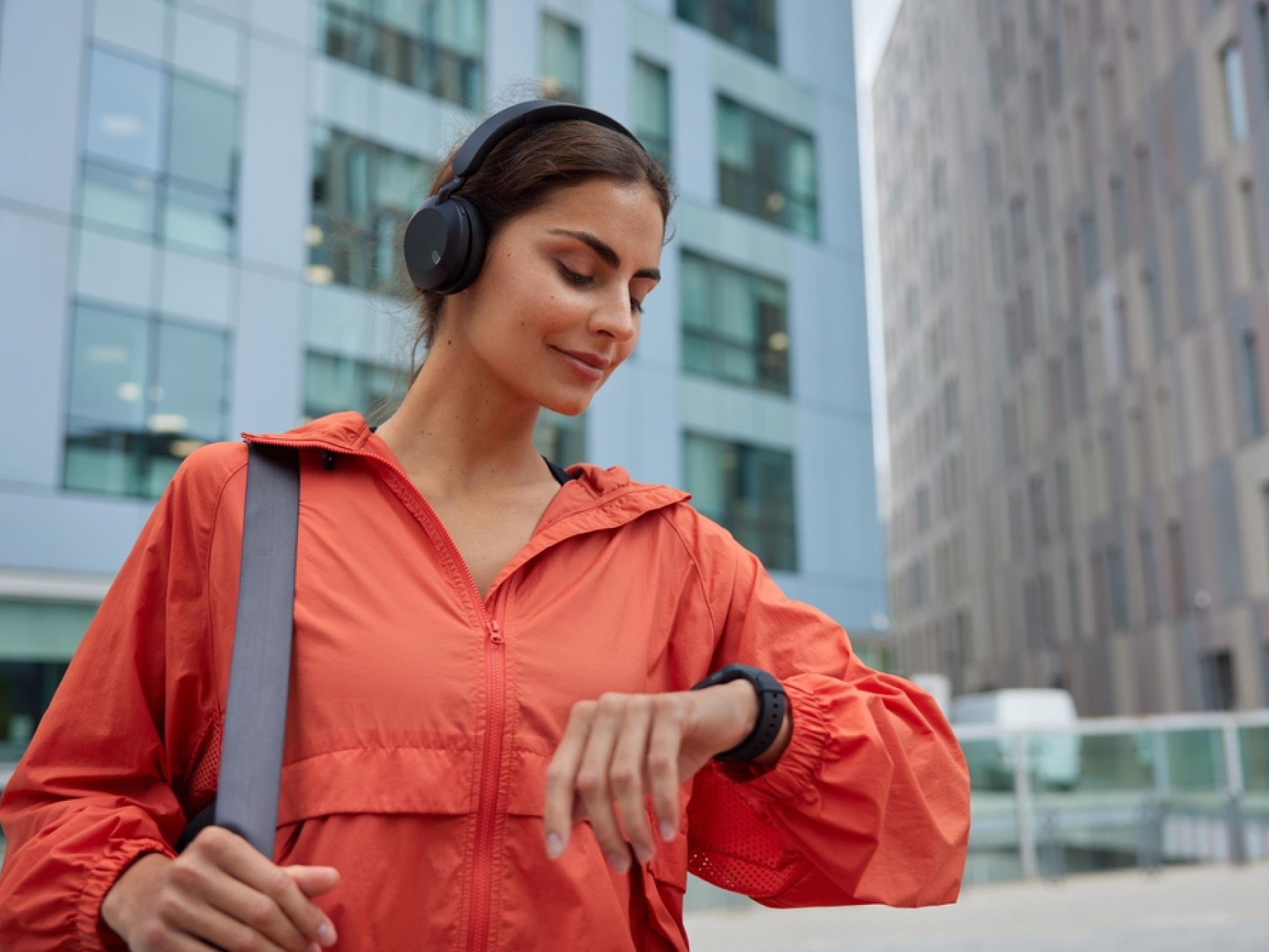  do-not-use-smartwatches-rings-that-claim-to-measure-blood-sugar-without-needles-fda-says 