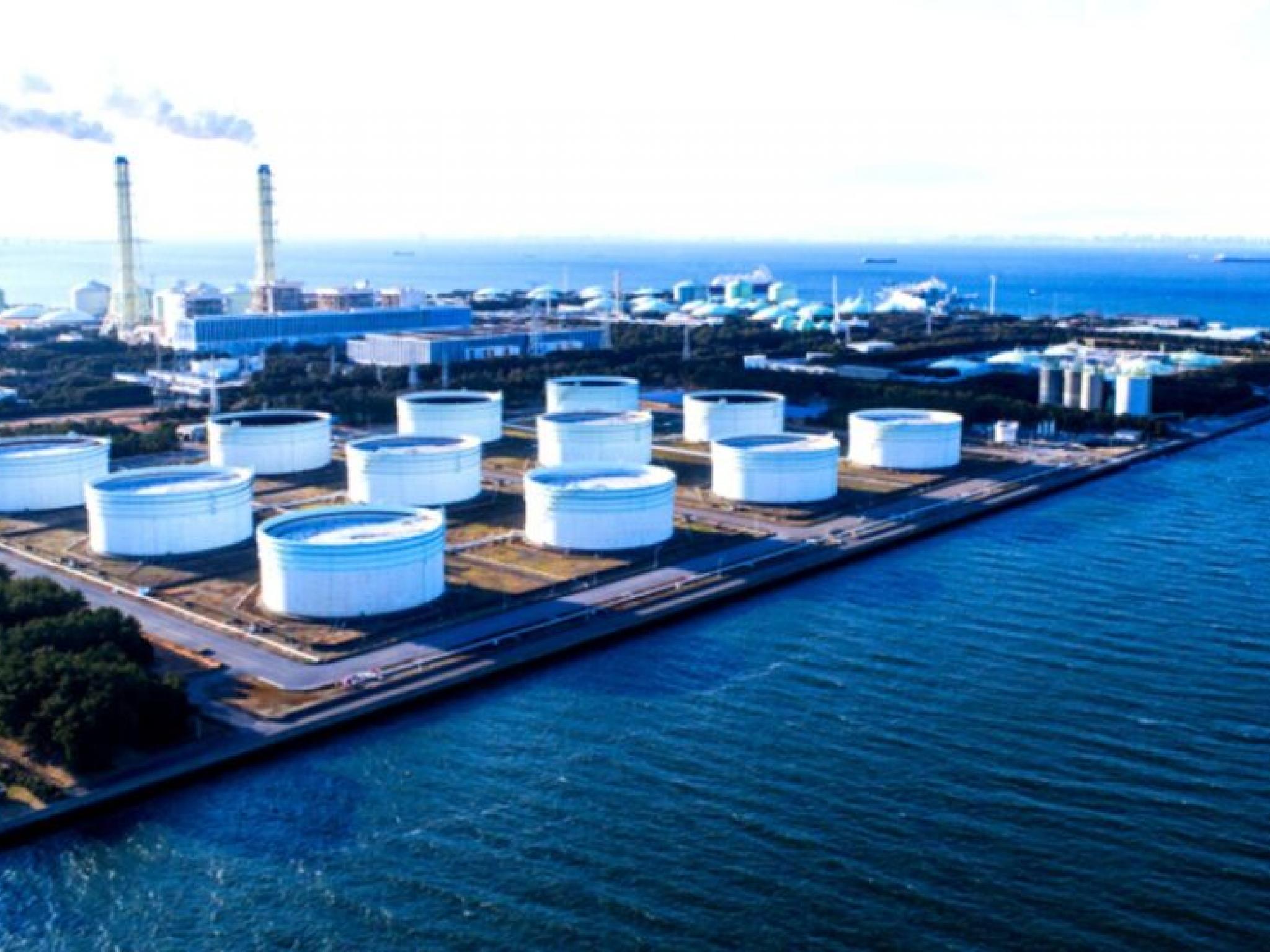 러시아, 유럽행 천연가스 수출 중단...미국 LNG 업체 주가 상승