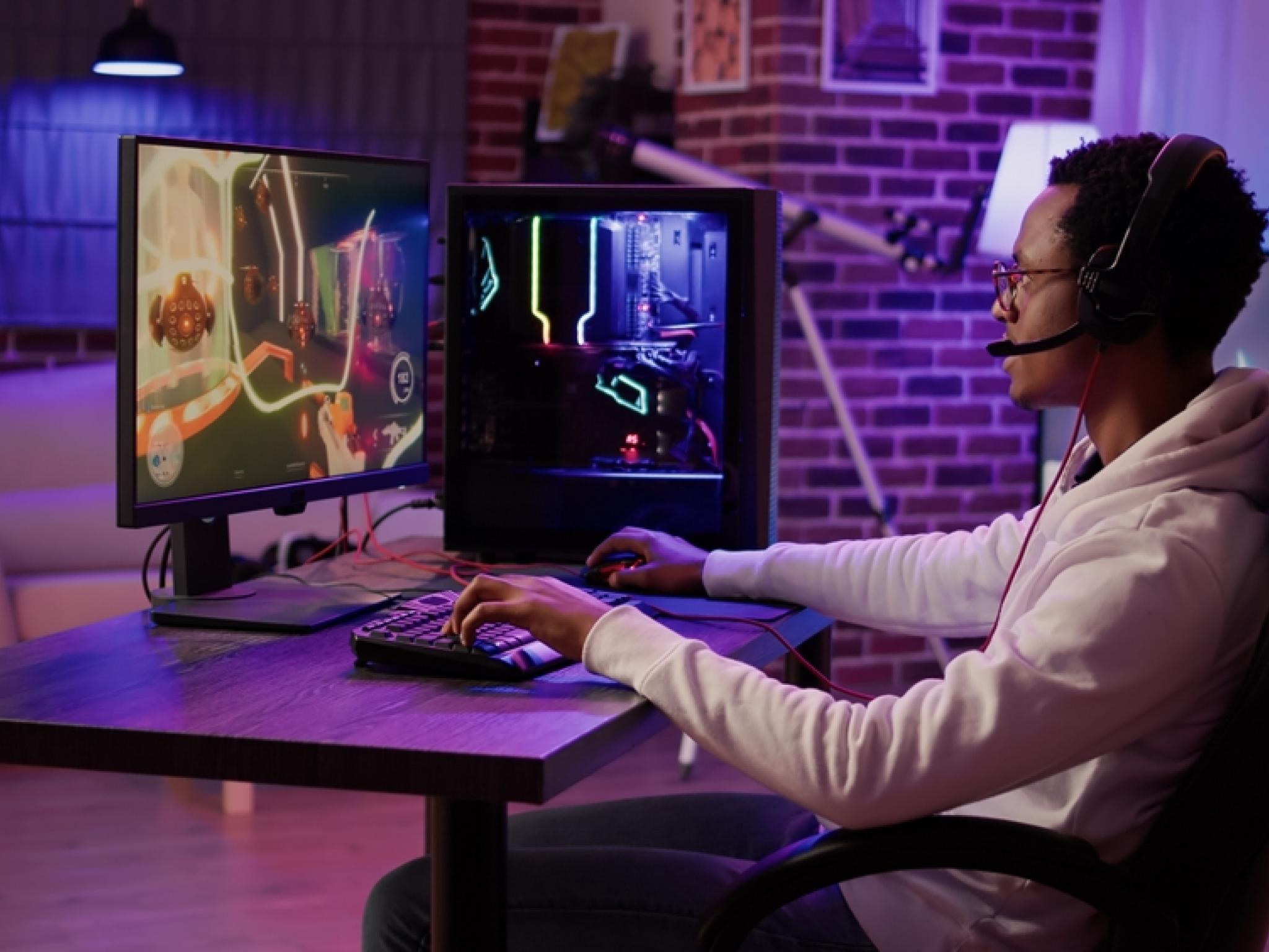 오늘의 관심주: EA 주가 폭락, 장기적 반등 기회될까