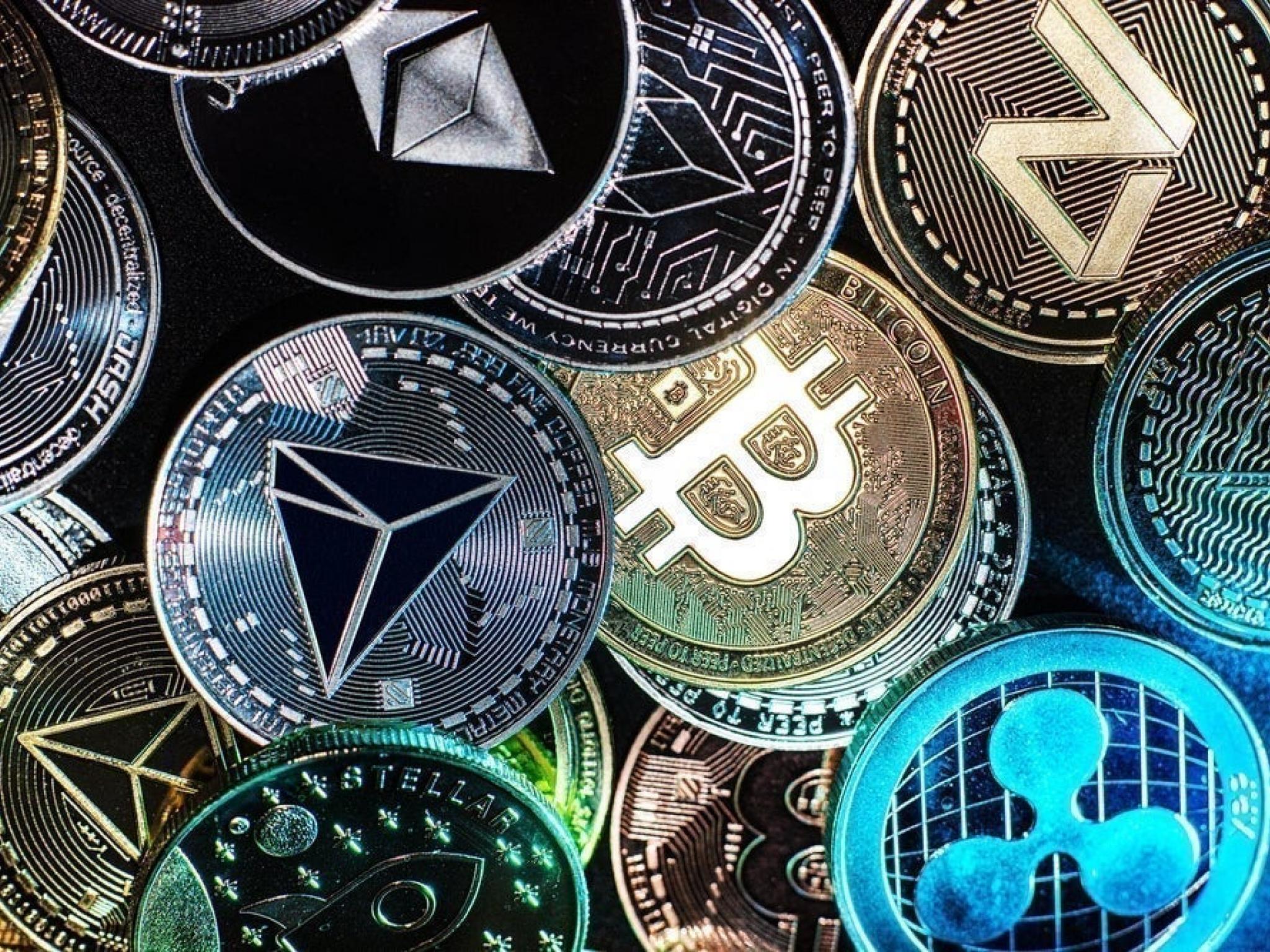 BTC·도지코인 횡보, 이더리움 상승...연준 선호 인플레이션 지표 발표 앞두고 비트코인 2027년 초 정점 찍나