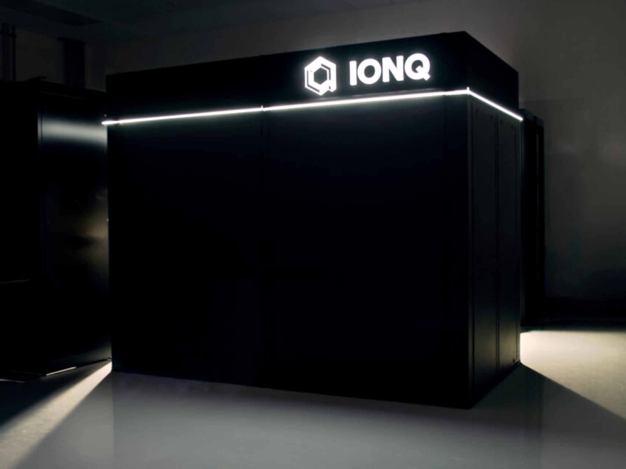 IonQ, 4분기 주당손실 예상치 하회...5억달러 주식발행·CEO 교체·ID 퀀티크 지분인수 발표
