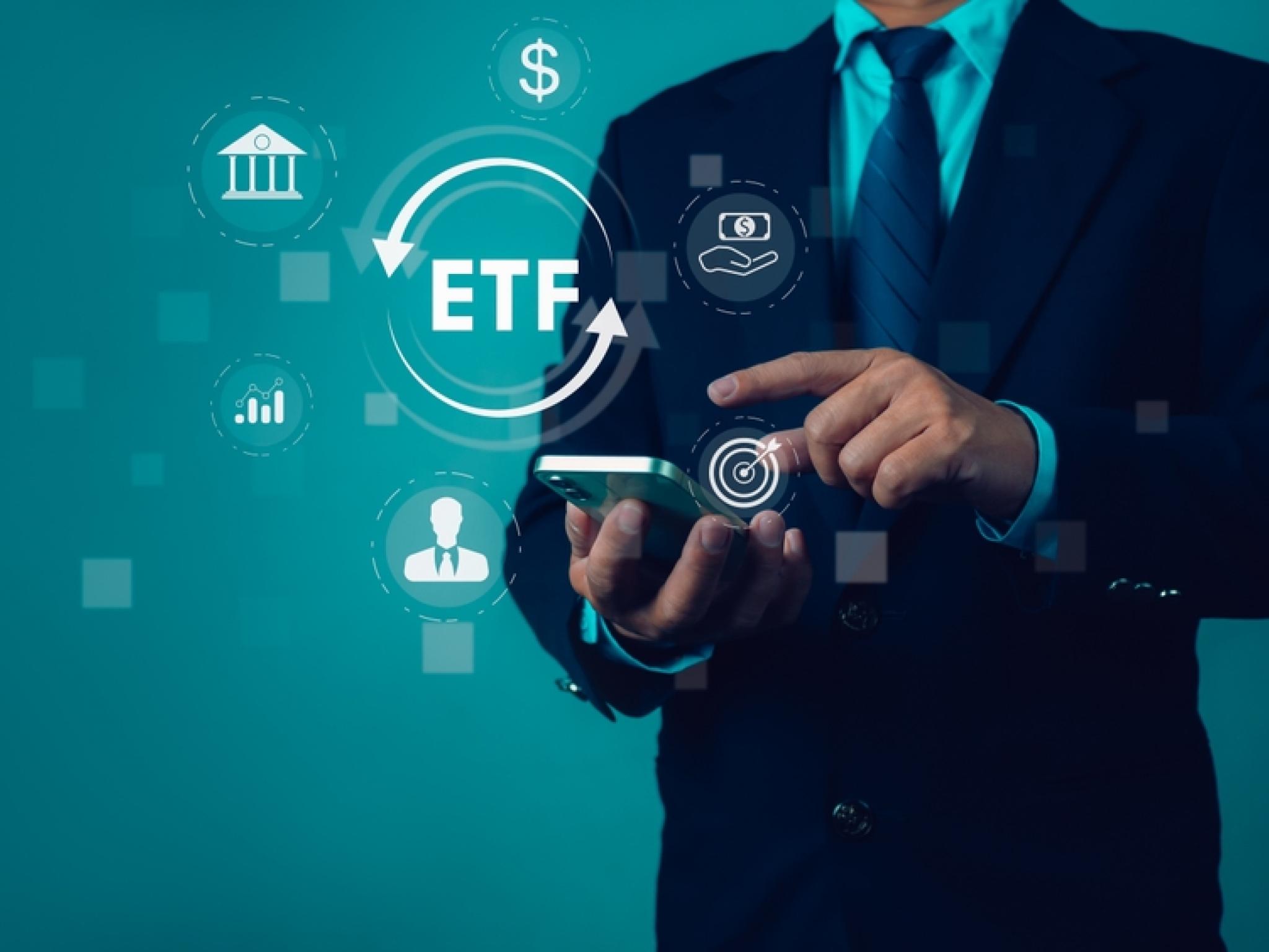 엑스트래커스 ETF, AI 등 최신 테마 투자 상품 선보여...