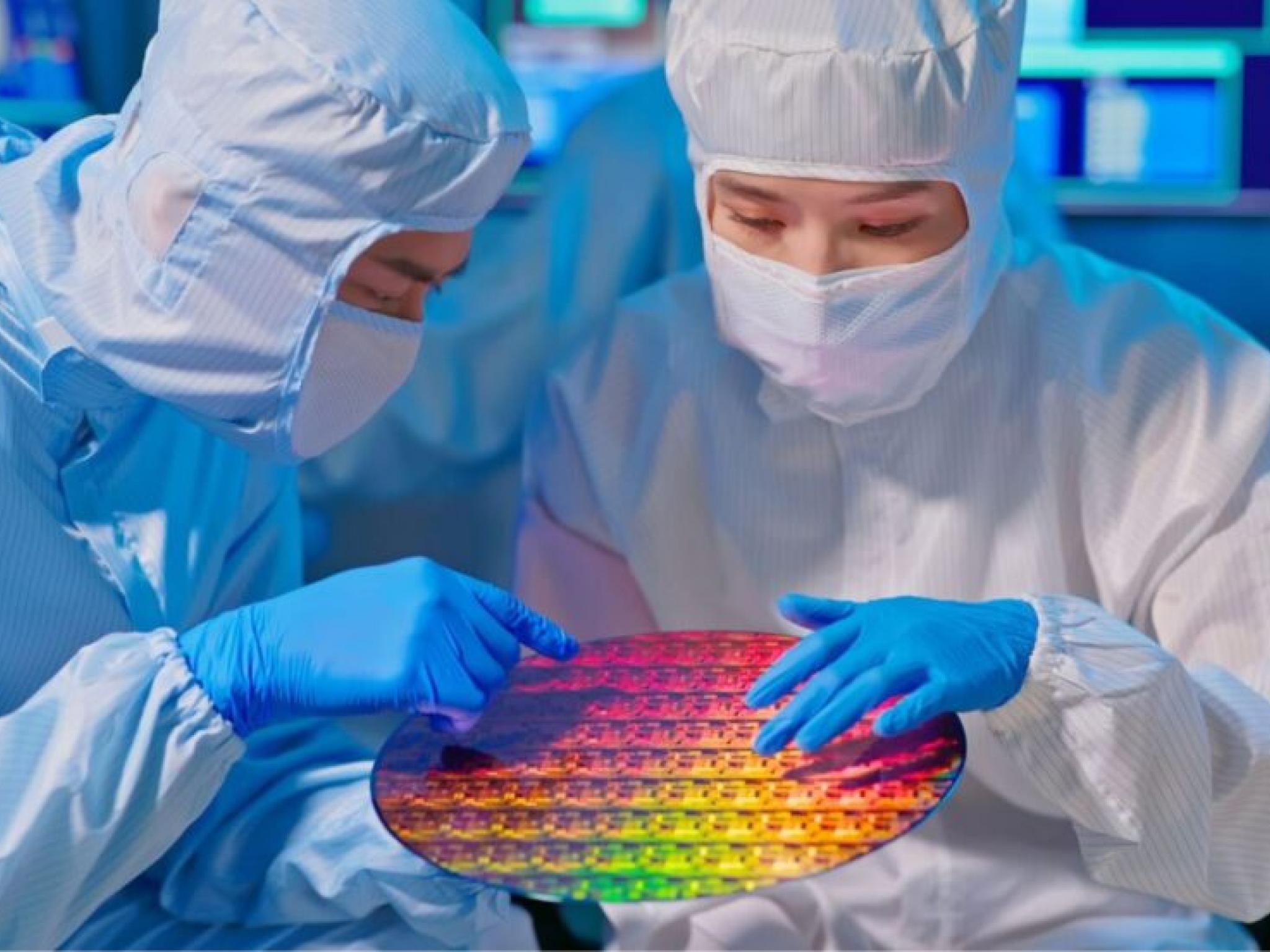 글로벌파운드리스, 대만 UMC와 합병 검토...미국 반도체 산업 강화 노린다