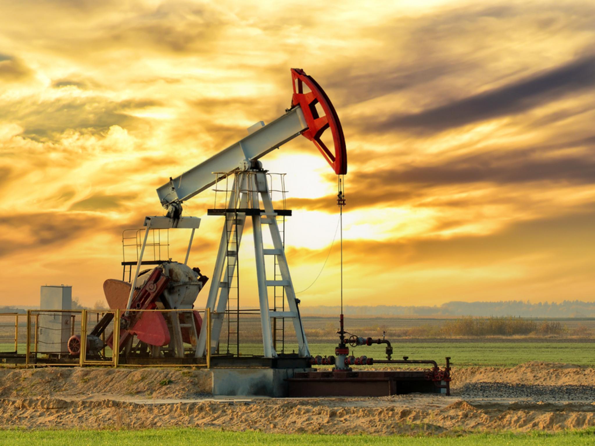  crude-oil-falls-over-2-ism-services-pmi-rises-in-april 