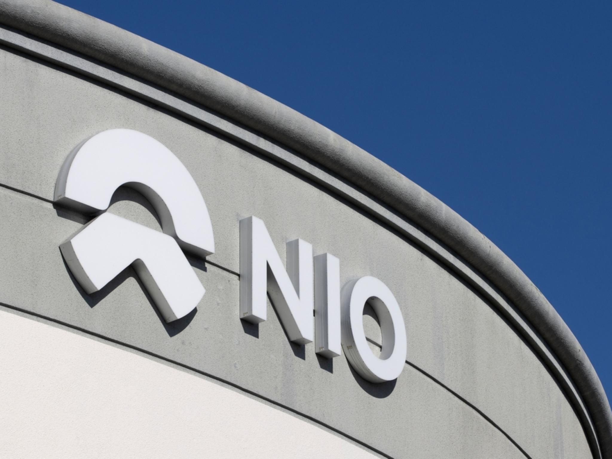 NIO, ET9 스티어바이와이어 시스템 유럽 인증 획득...주가는 하락