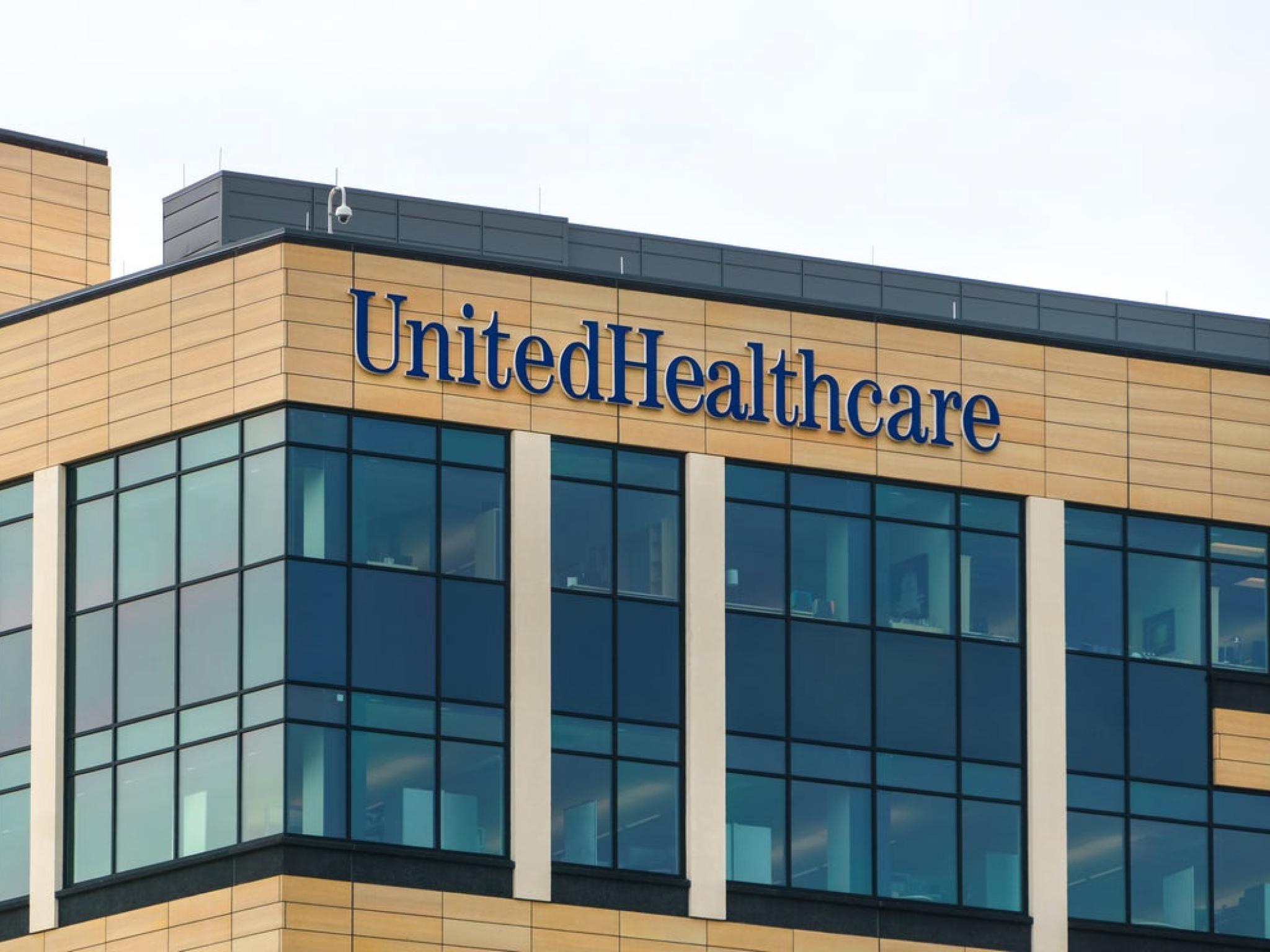 palantir-soars-500-in-a-year-while-unitedhealth-tanks-40--tech-leaves-healthcare-in-the-dust 