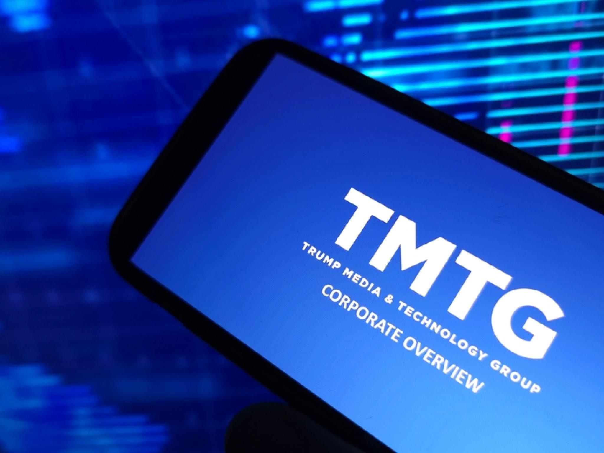 트럼프 미디어 테크놀로지 그룹 주가 급락...SEC 암호화폐 ETF 승인 소식에도 하락