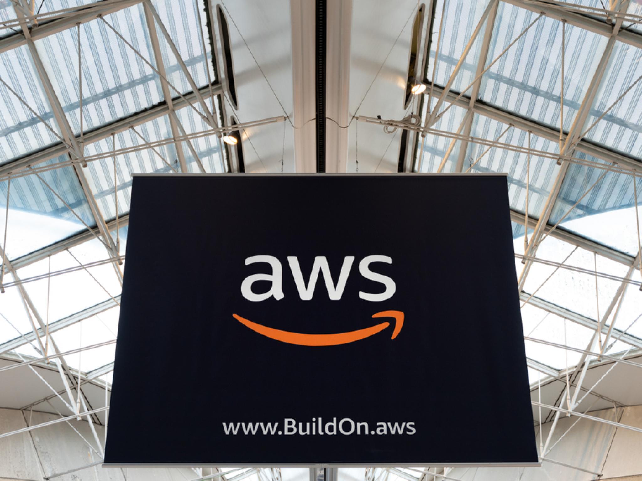 아마존 AWS 자체 칩 업그레이드 임박...인텔·AMD와 경쟁 본격화