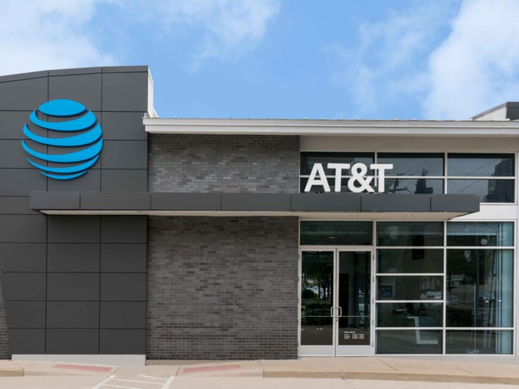 AT&T 주가, 버라이즌 실적 호조에 동반 상승