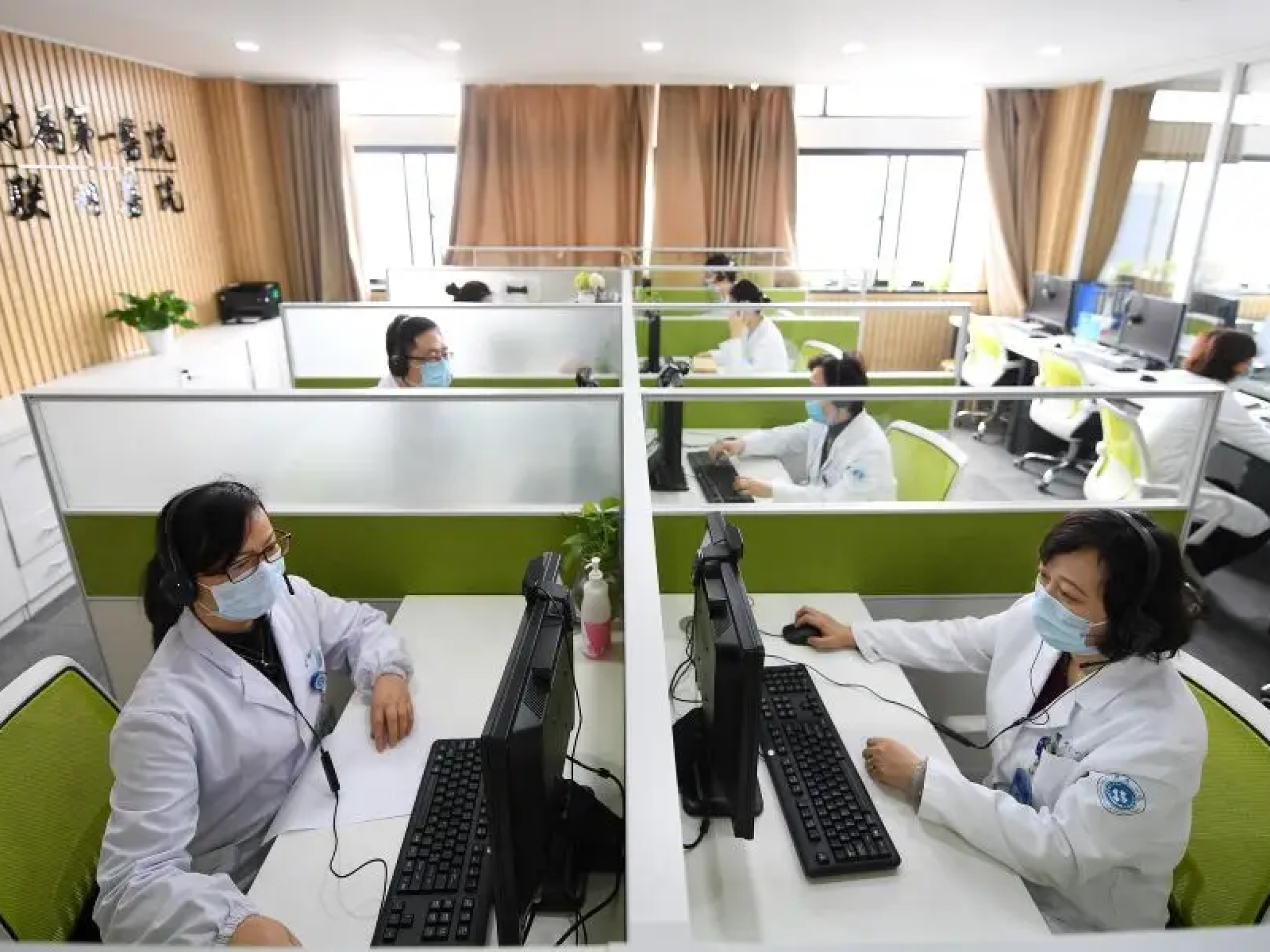 폼닥터, 나스닥 상장 추진...과대평가 우려