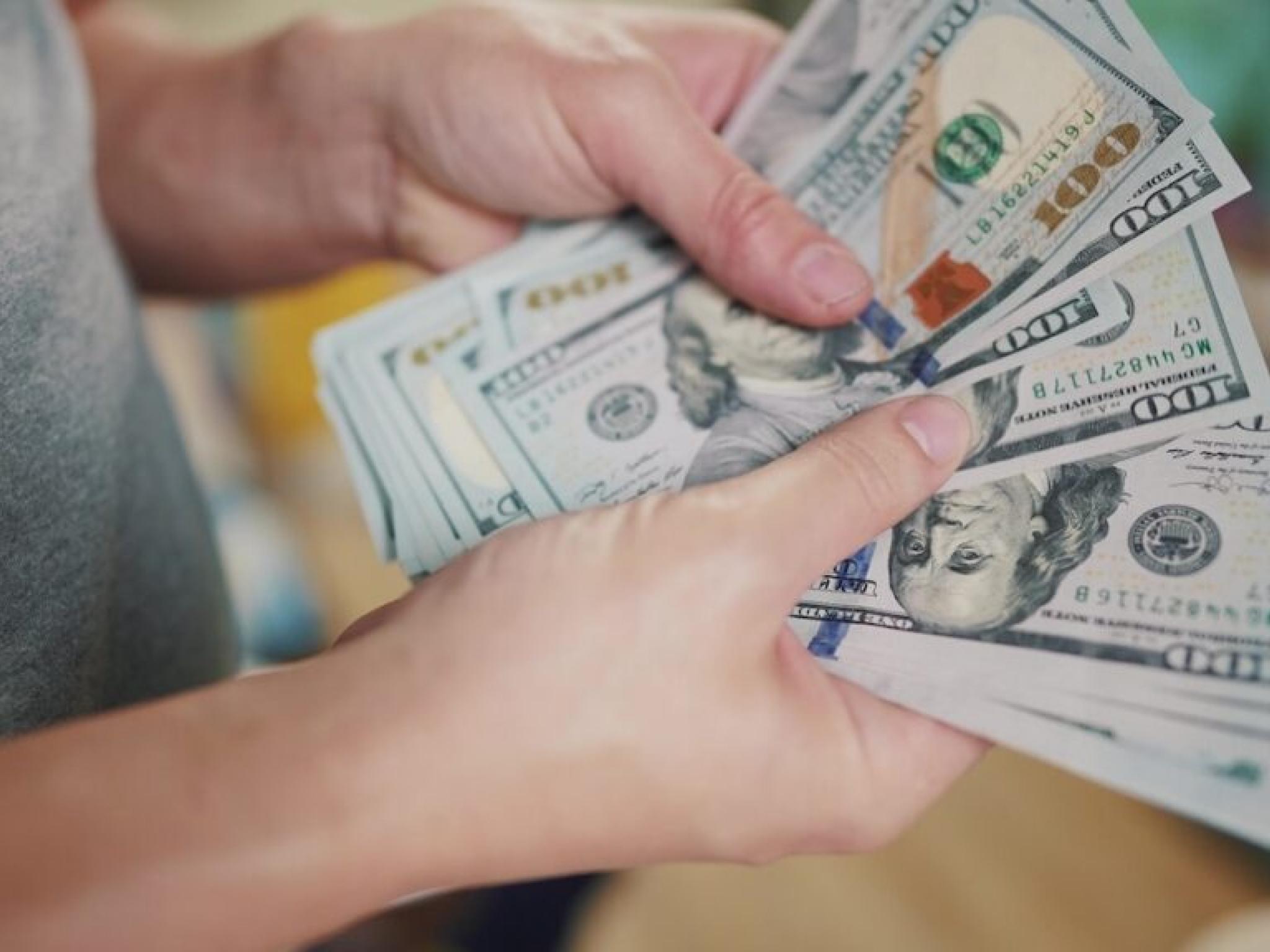 美 최저임금 근로자 임금상승률 7년래 최저치...소득격차 확대 `우려`