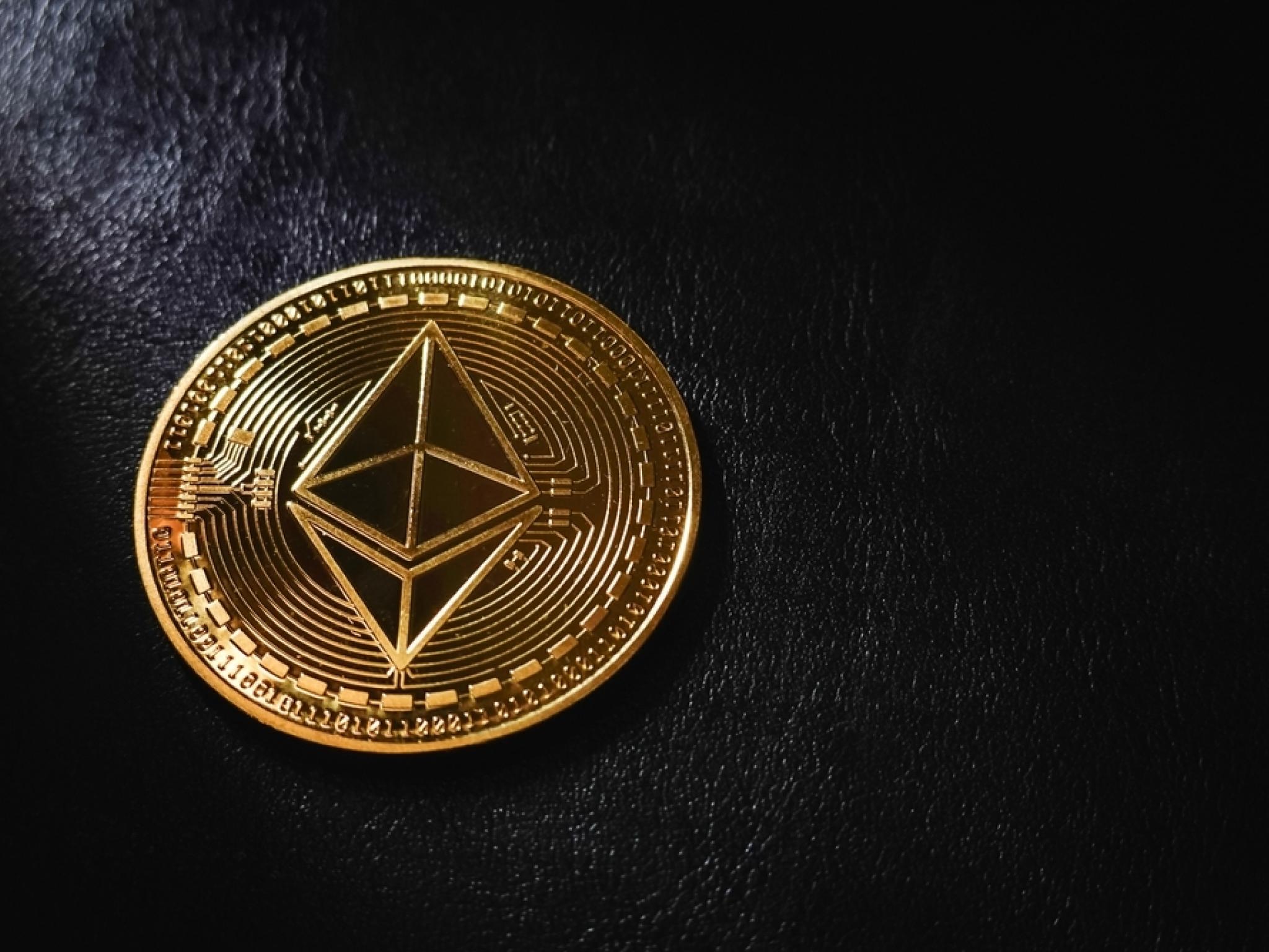이더리움 ICO 참여 고래, 사상 최고가 근접한 시점에 1000만달러 규모 매도